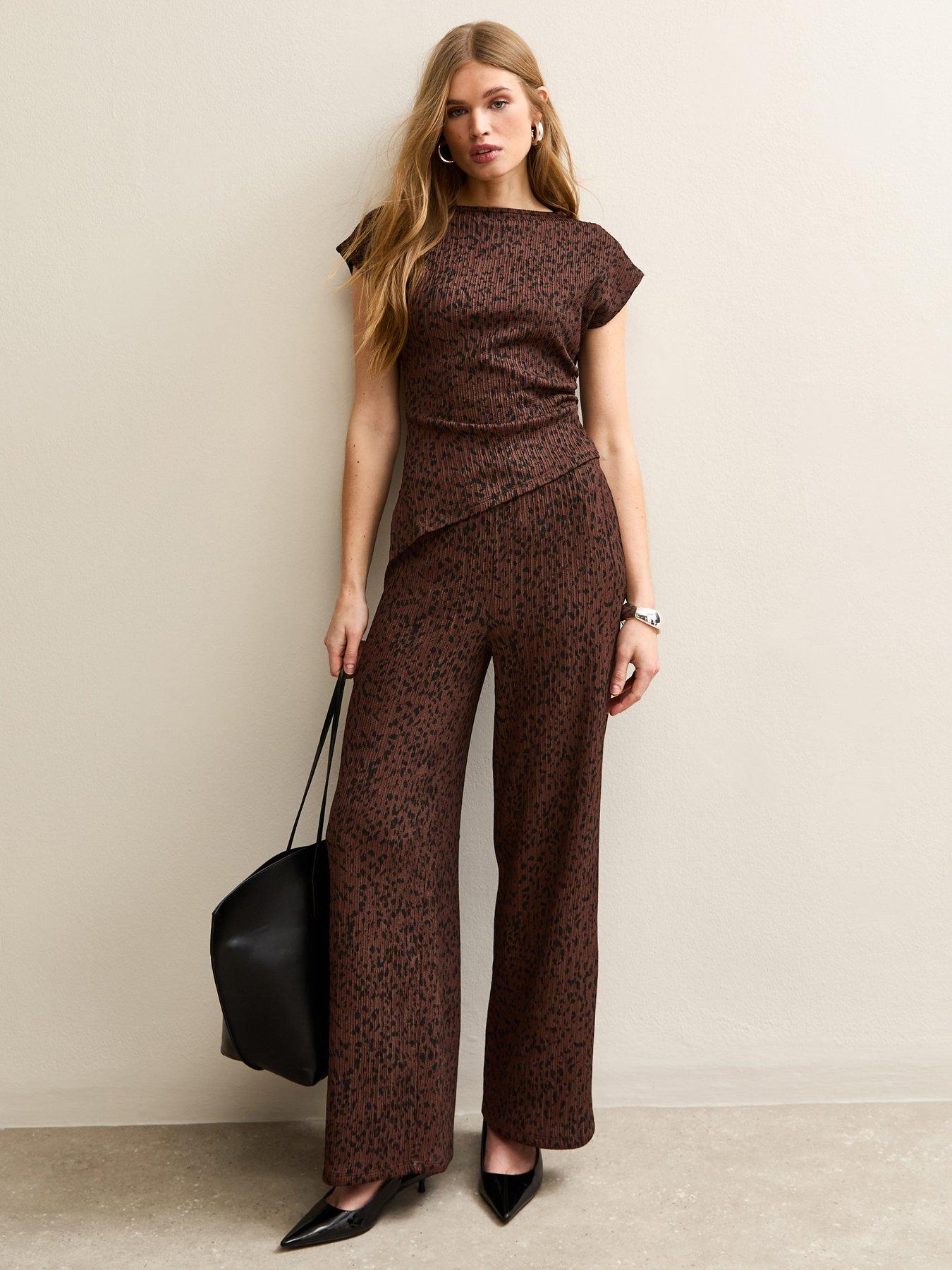 New Look Crinkled Spotty Wide Leg Trousers - Brown