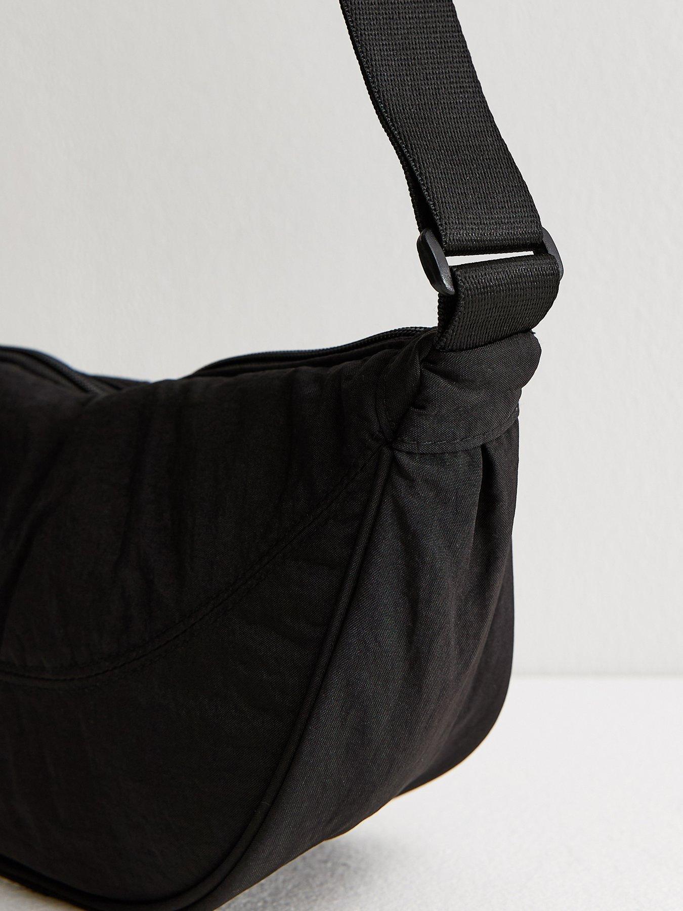 Image 4 of 4 of New Look Plain Curved Crossbody Bag - Black