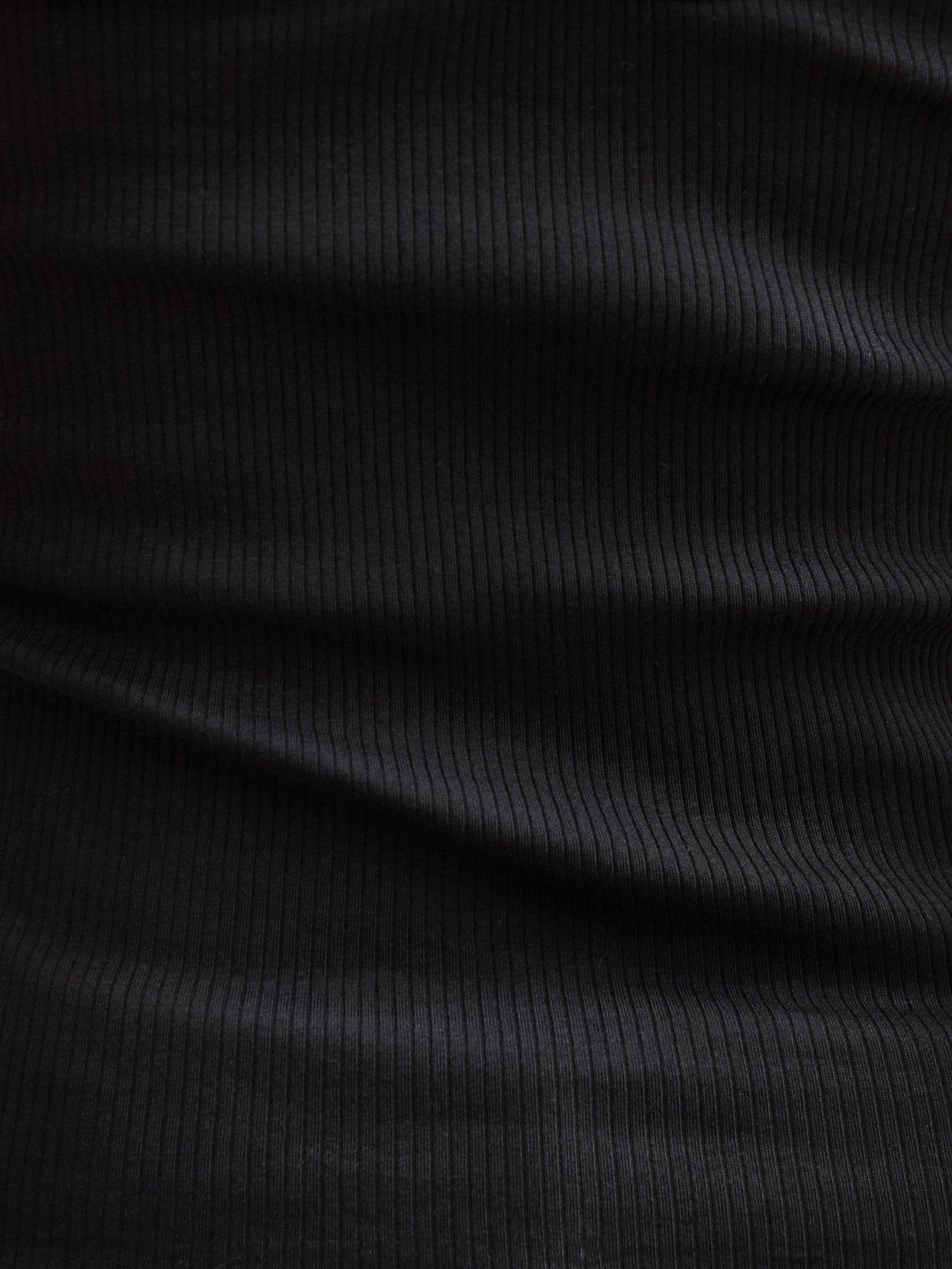 Image 6 of 6 of New Look Ribbed Scoop Neck Cami - Black