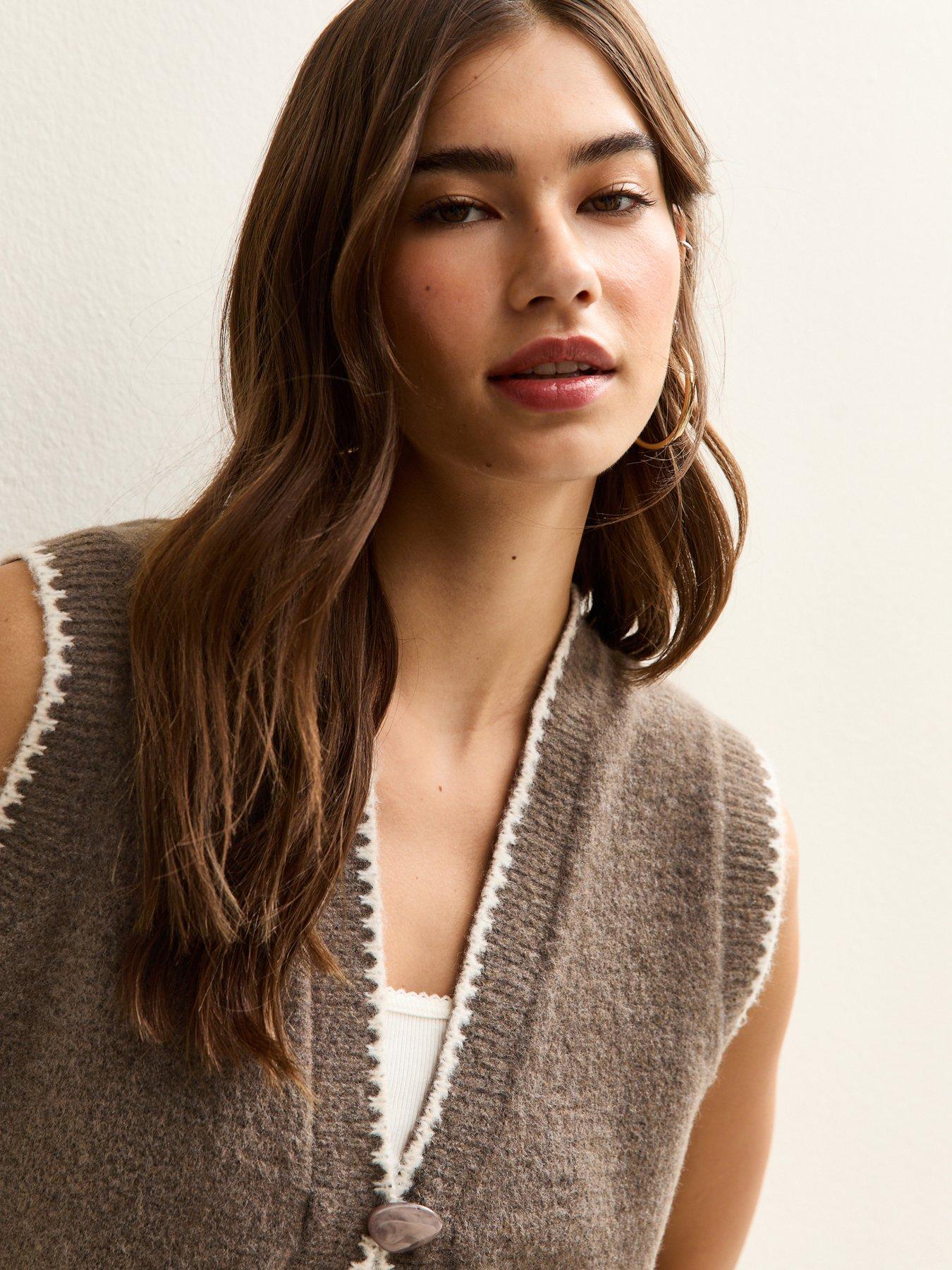 new-look-blanket-stitch-knit-waistcoat-minkback
