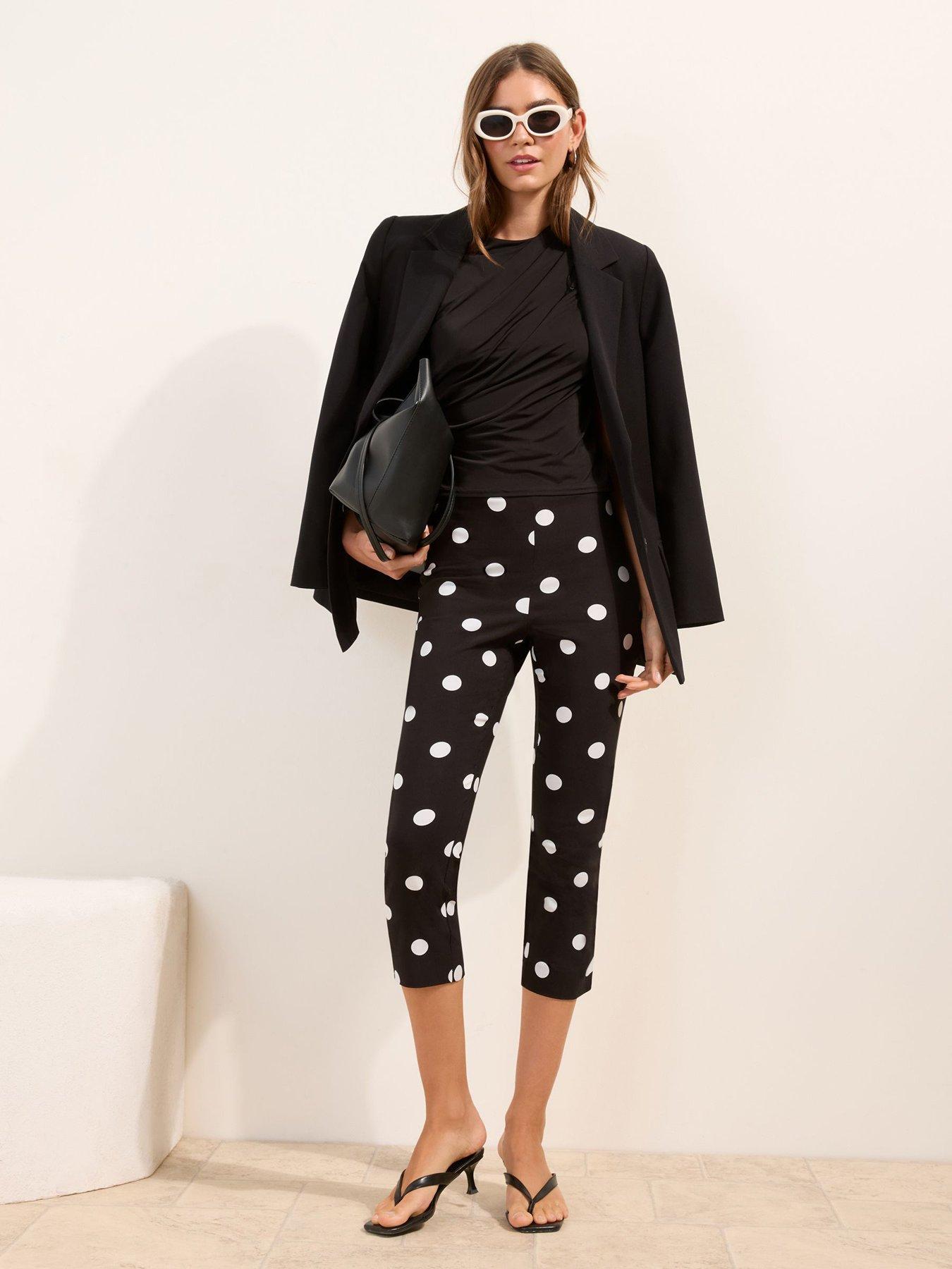 Image 5 of 5 of Friends Like These Spot Structured Stretch Capri - Black