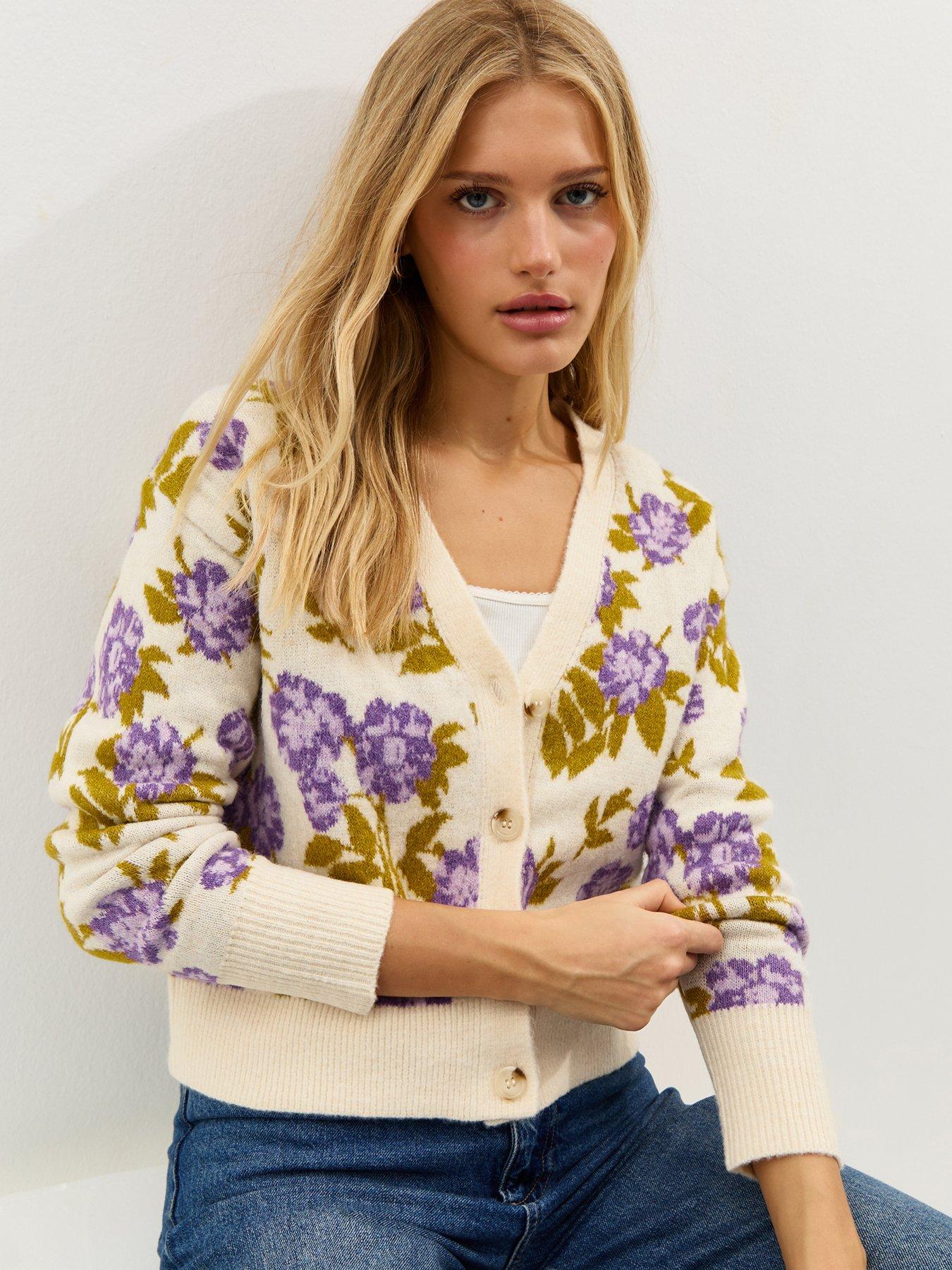 new-look-cream-floral-patterned-v-neck-cardiganfront