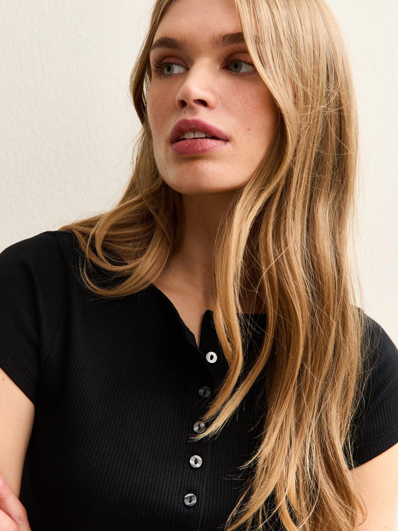 new-look-button-through-baby-tee-blackoutfit