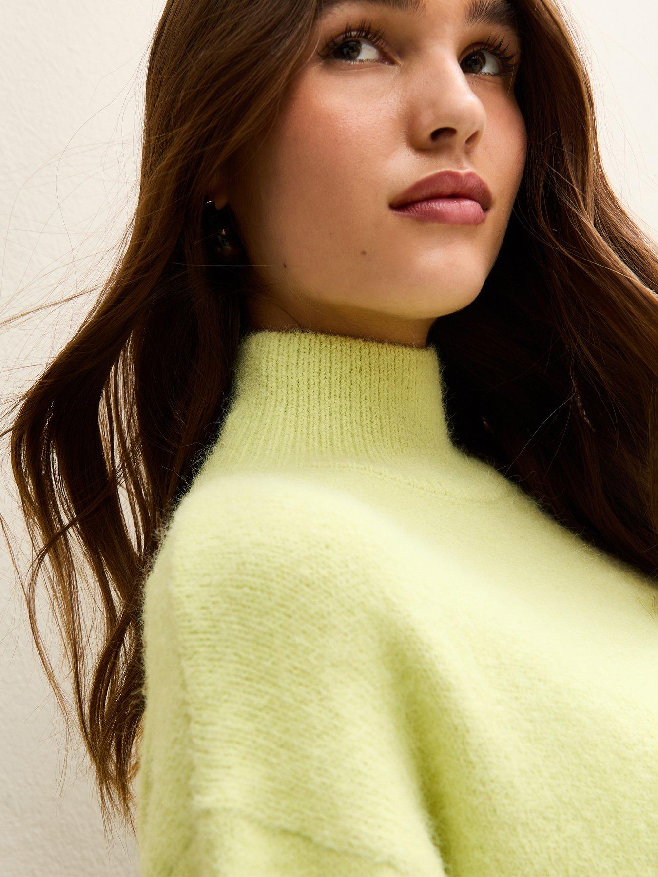 new-look-longline-high-neck-jumper-bright-greenoutfit