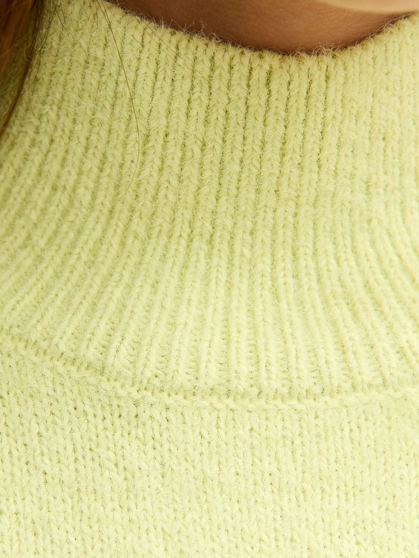 new-look-longline-high-neck-jumper-bright-greendetail