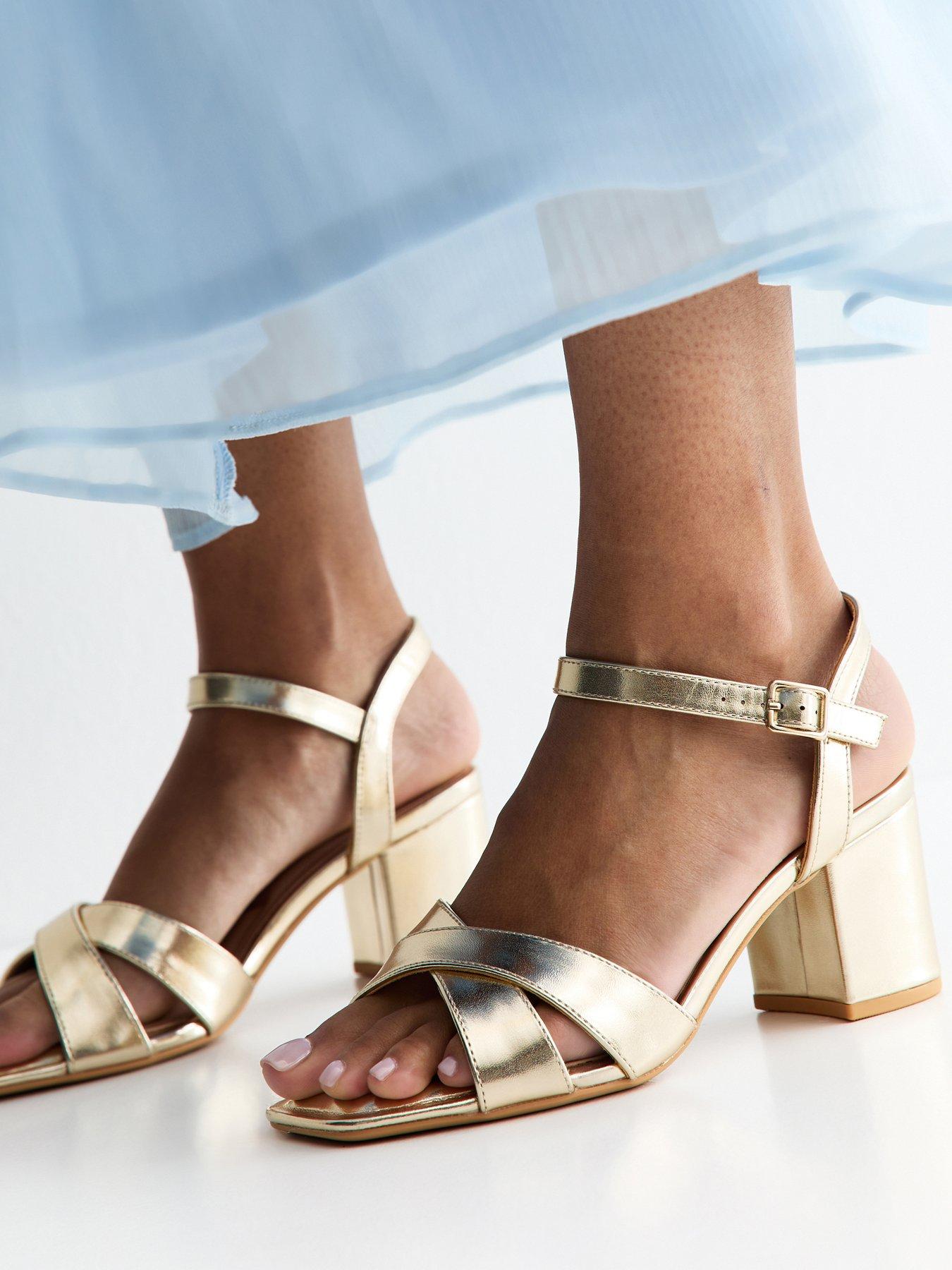 new-look-wide-fit-gold-cross-strap-block-heel-sandalsfront
