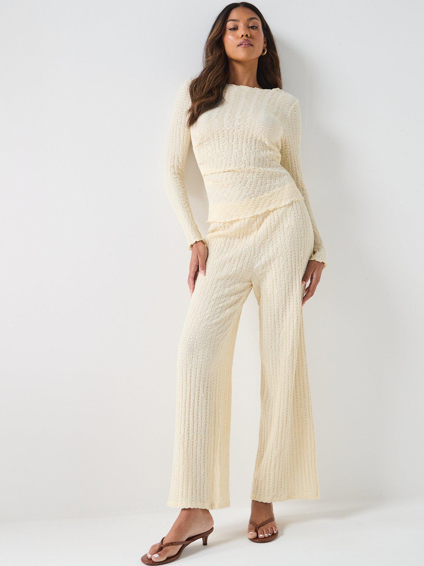 only-ella-wide-leg-textured-trousers-beigedetail