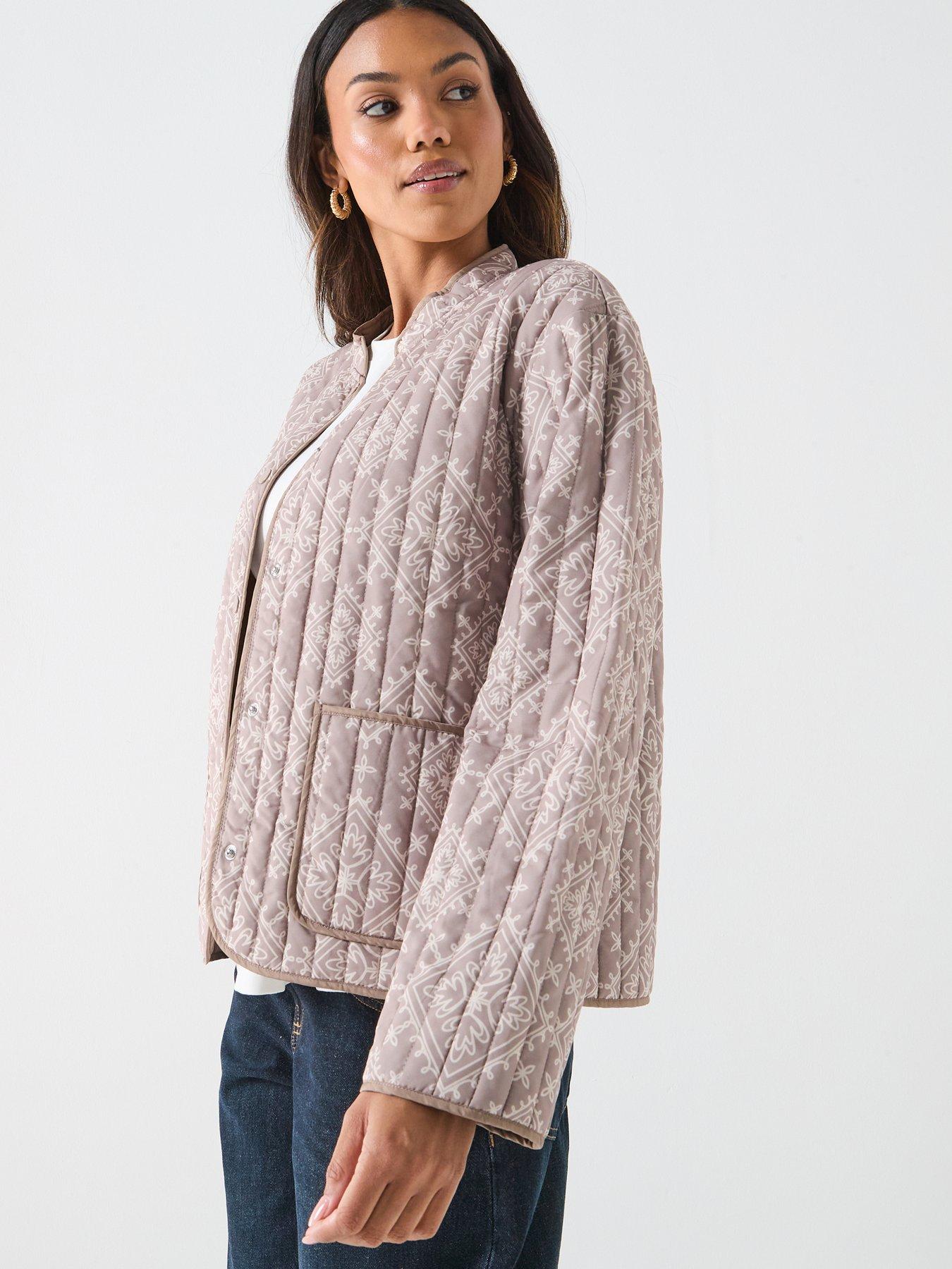 vero-moda-clara-quilted-jacket-beigedetail