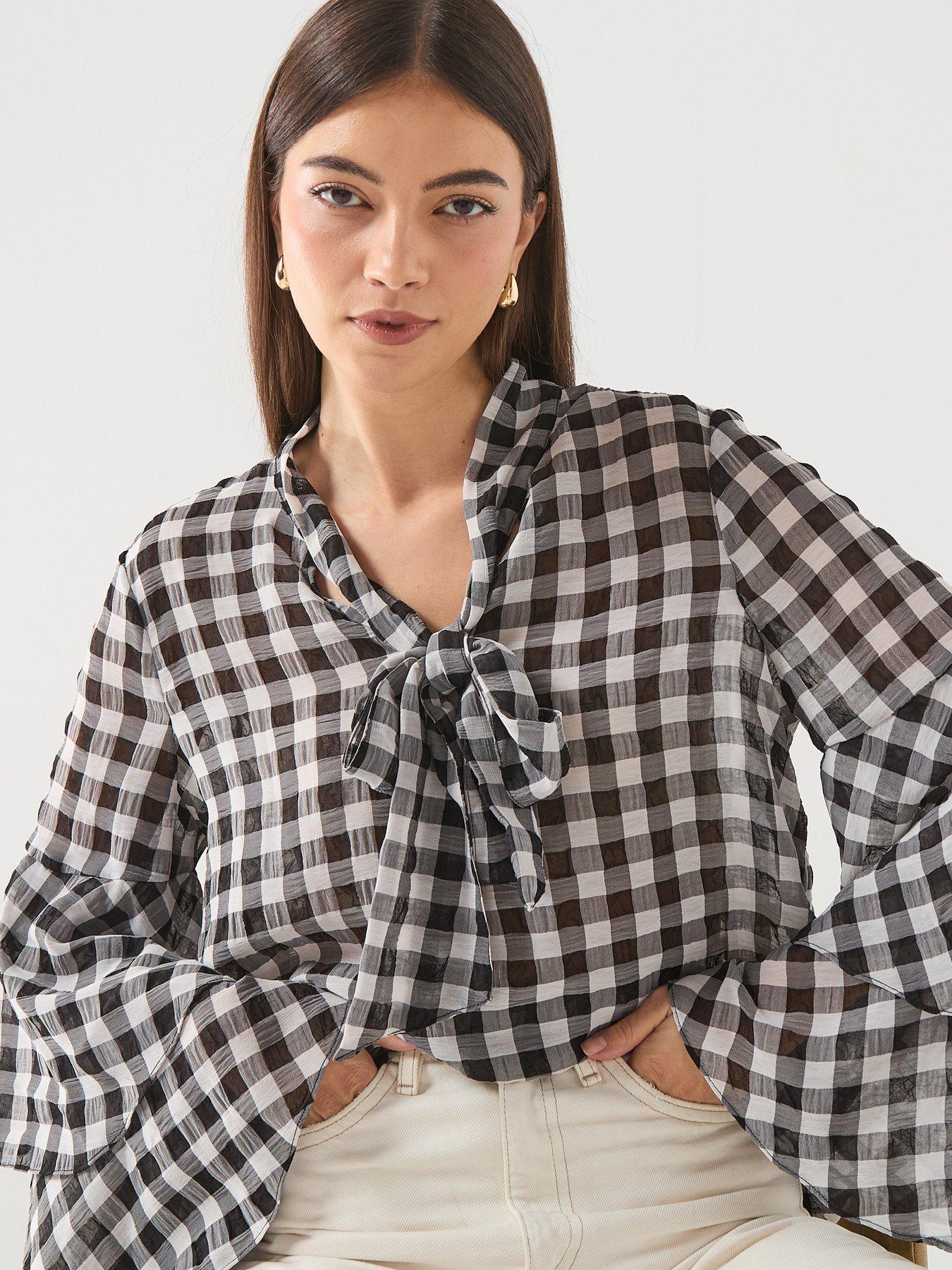 vero-moda-sia-long-sleeve-flounce-top-blackdetail