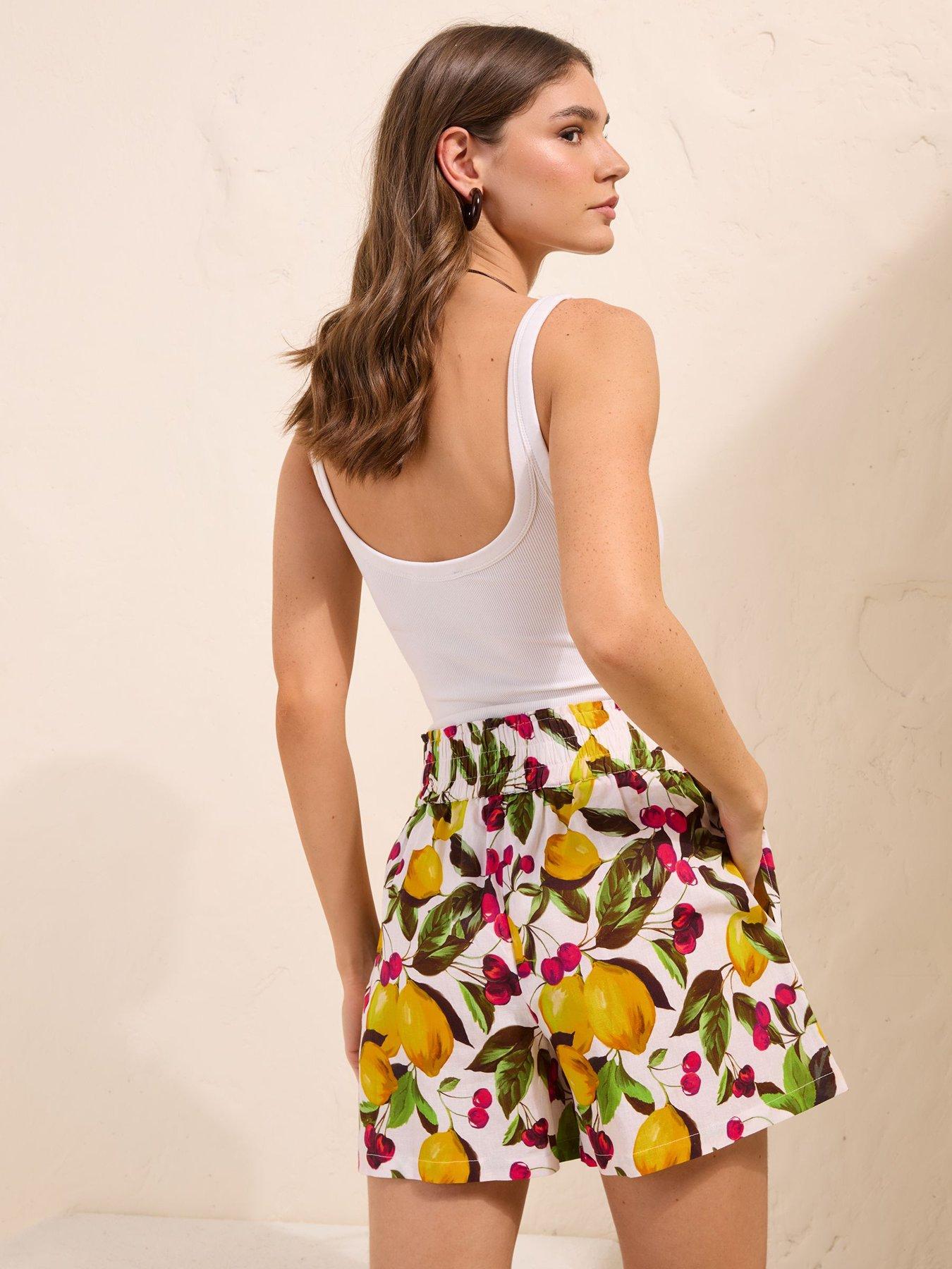 Image 2 of 6 of Friends Like These Lemon Printed Linen Short - Yellow
