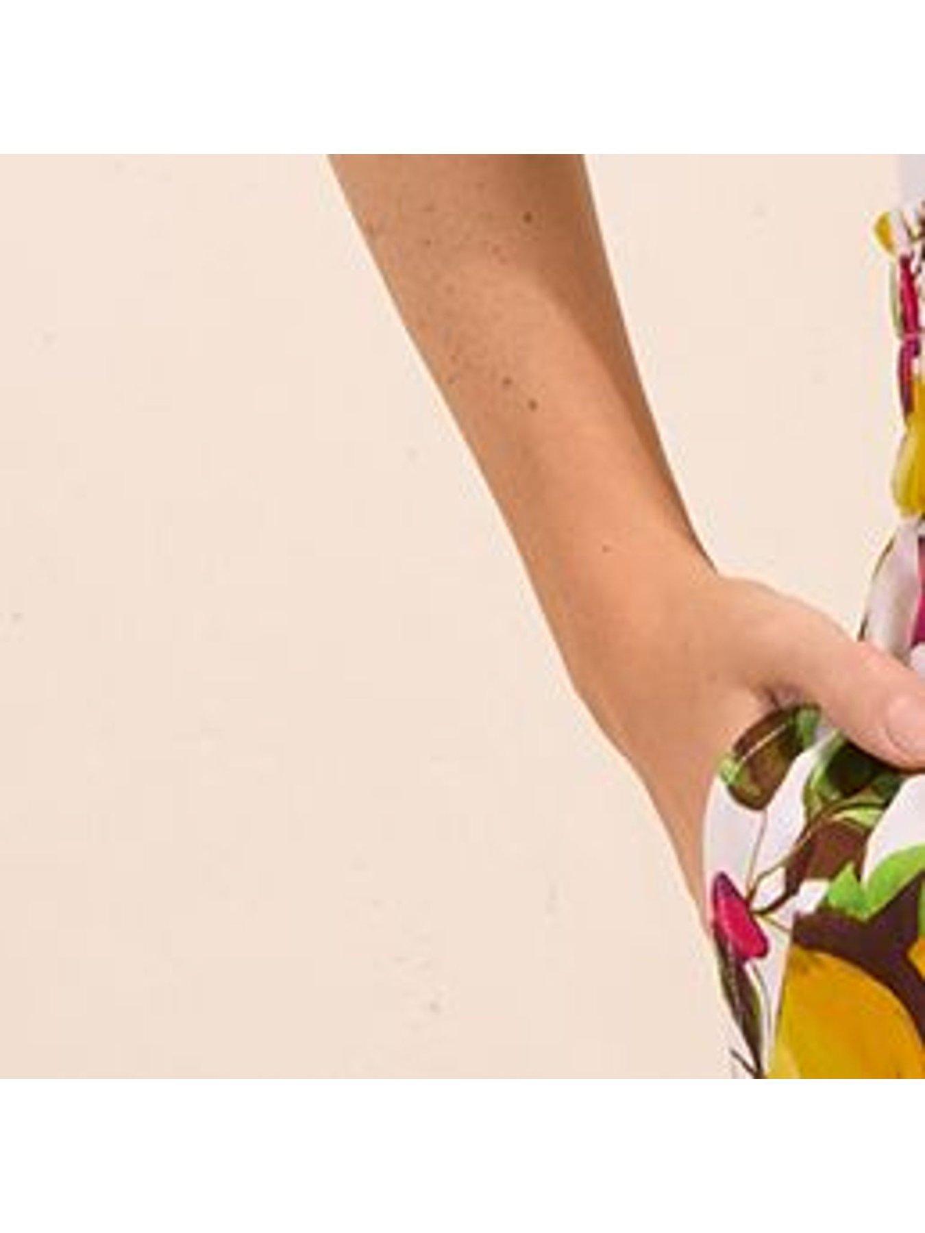 Image 5 of 6 of Friends Like These Lemon Printed Linen Short - Yellow