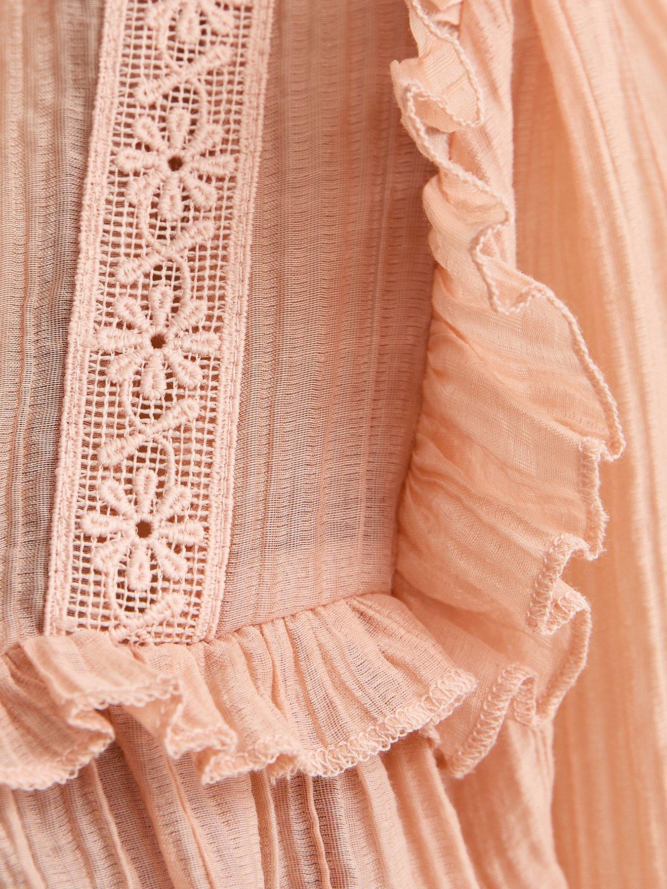 new-look-sheer-lace-bib-crinkle-texture-blouse-pinkdetail
