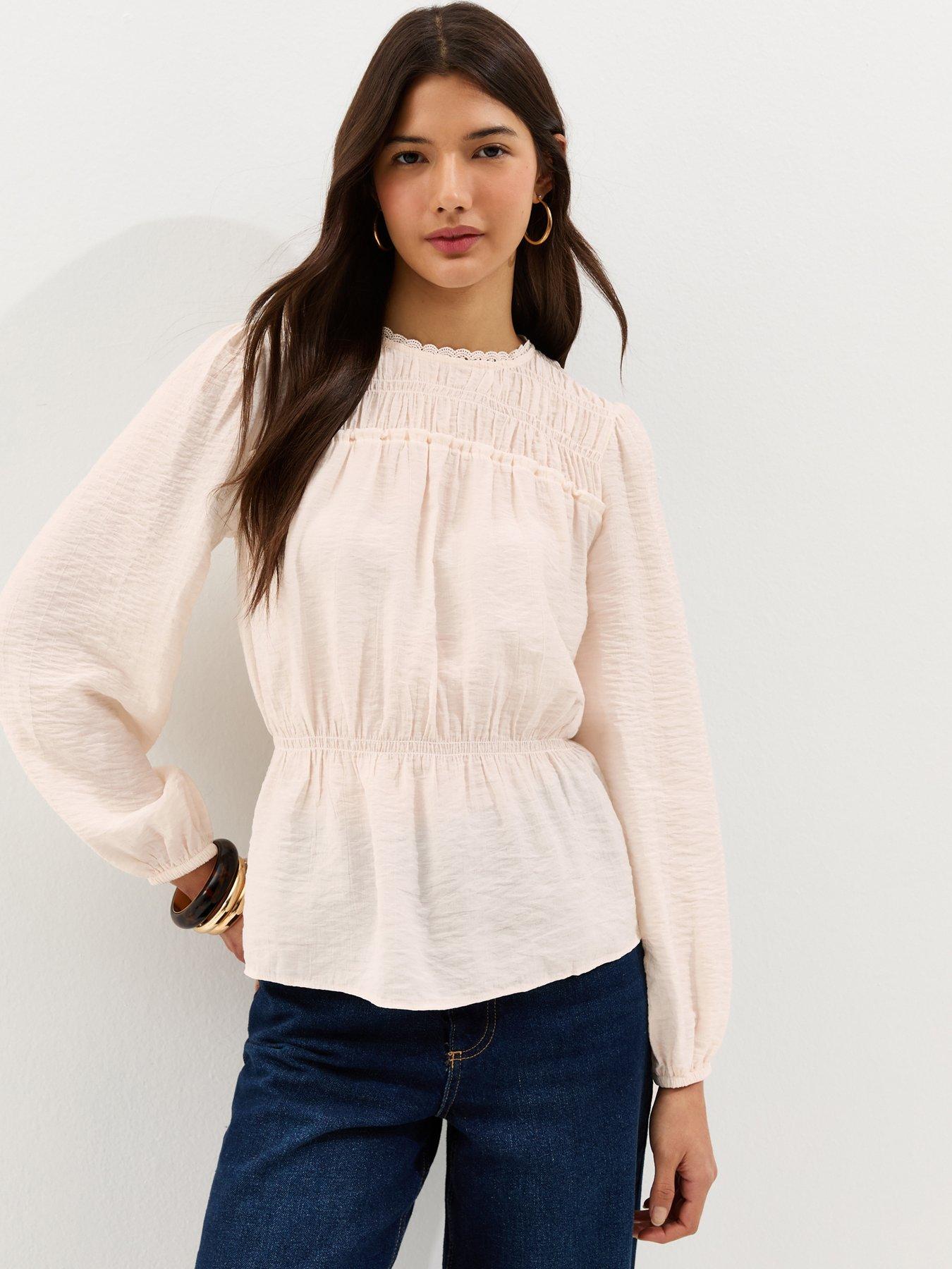 new-look-shirred-long-sleeve-crew-neck-blouse-off-whiteoutfit