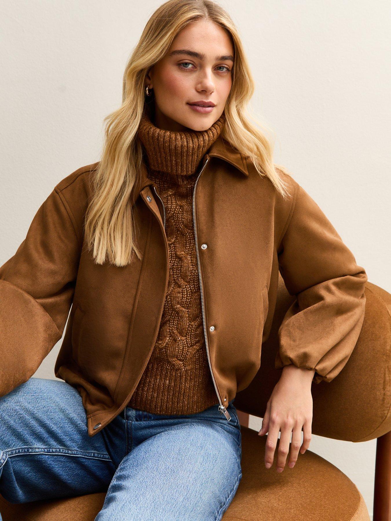 Image 4 of 6 of New Look Faux Suede Bubble Hem Jacket - Light Brown