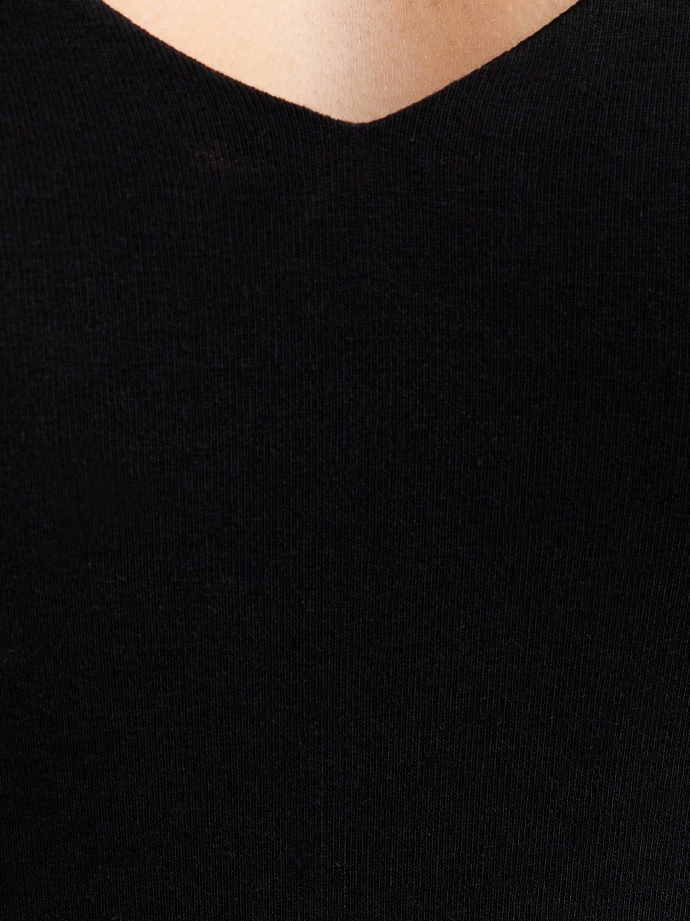 new-look-v-neck-bodysuit-blackdetail