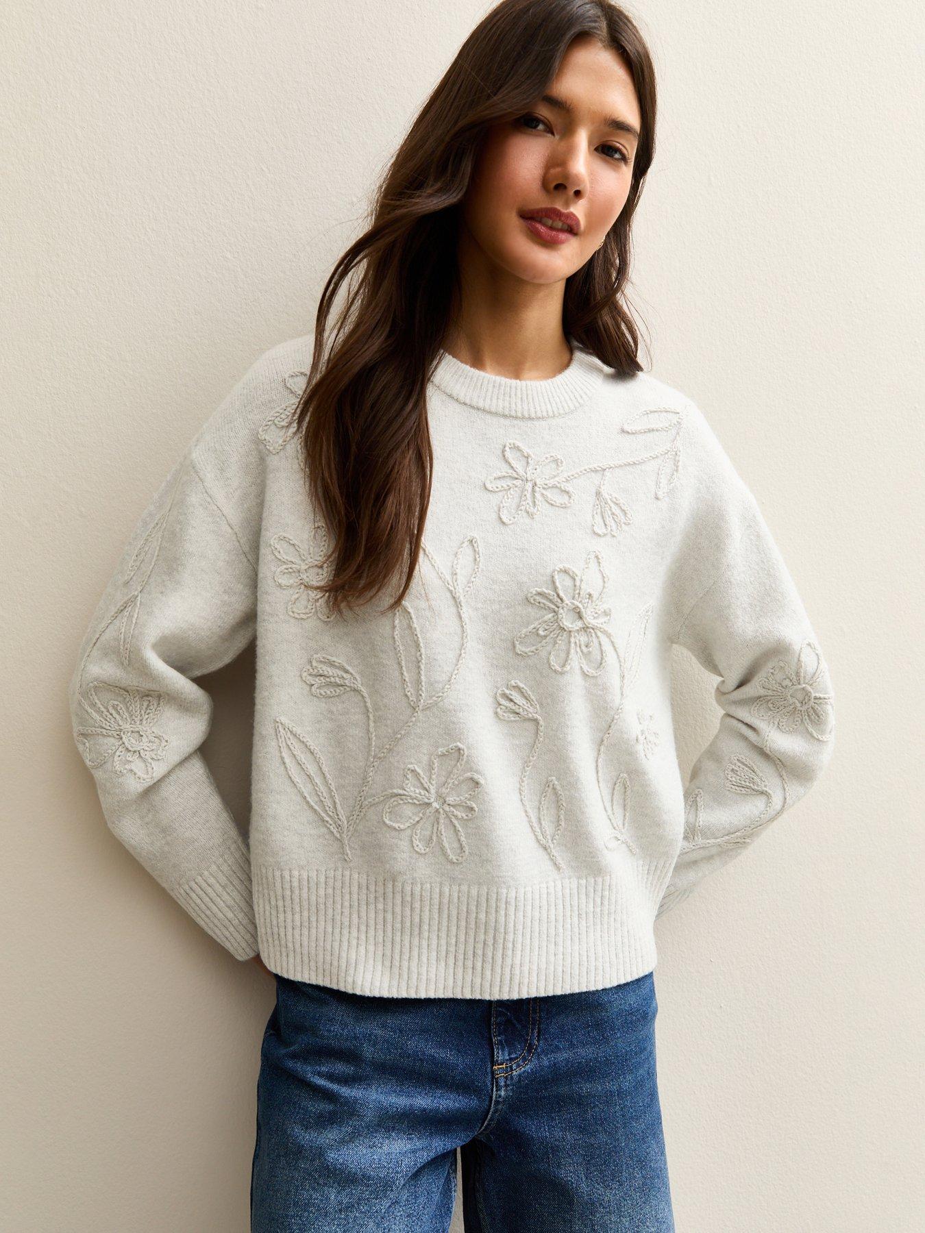 new-look-floral-embroidered-jumper-light-greyfront