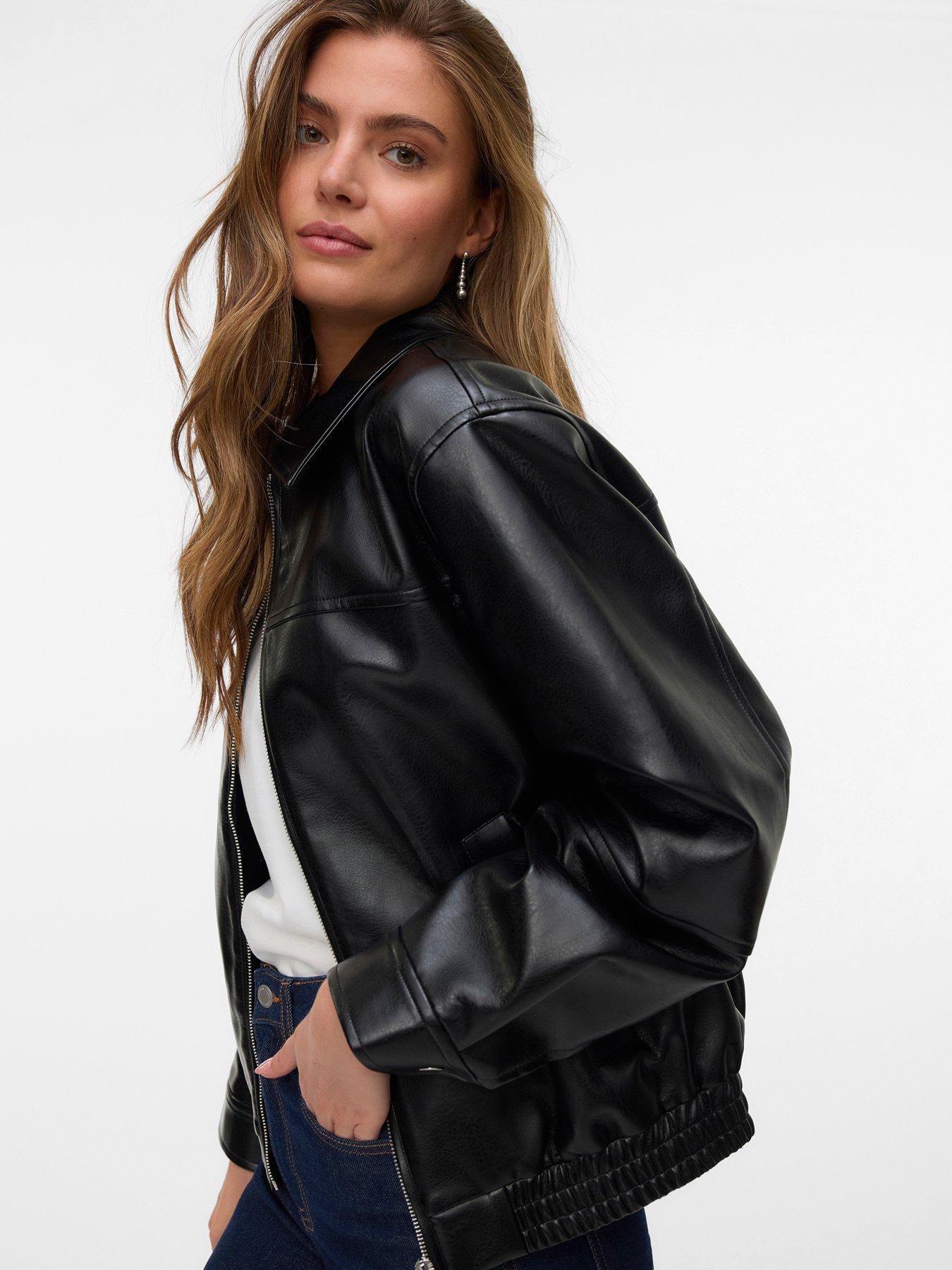 vero-moda-short-coated-jacket-blackfront