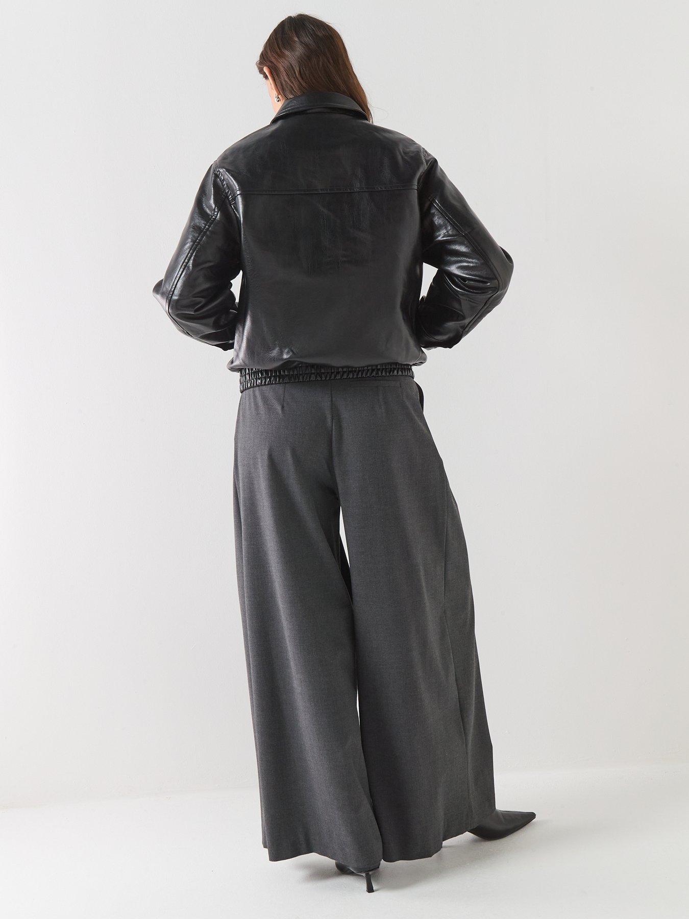 vero-moda-short-coated-jacket-blackstillFront