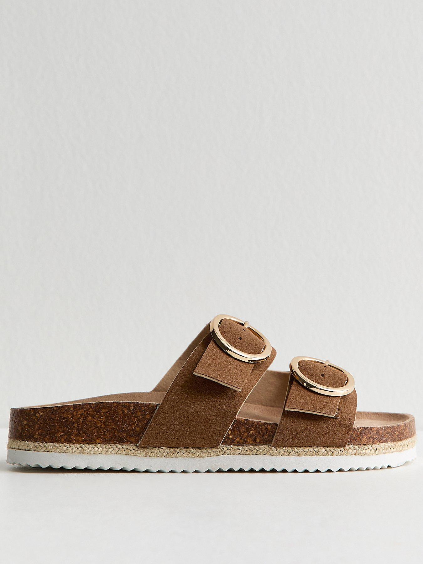 New Look Wide Fit Tan Faux Suede Round Buckle Sandals - Brown