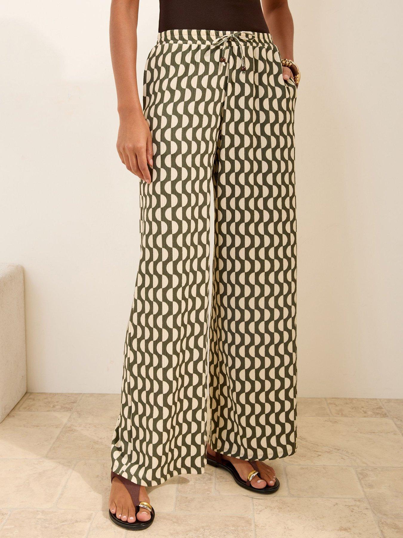 Friends Like These Mono Geo Crinkle Trouser - Black/White