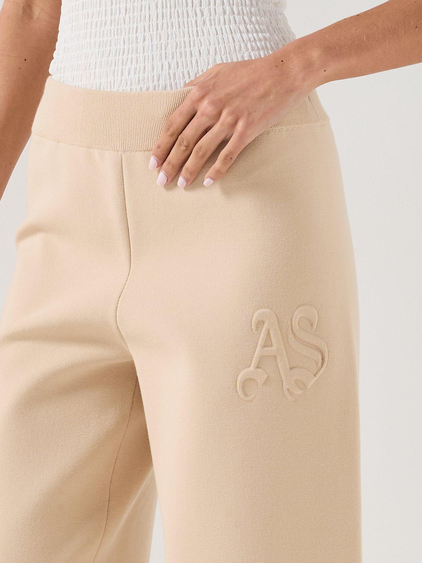 allsaints-sonny-knit-trouser-pebble-whiteoutfit