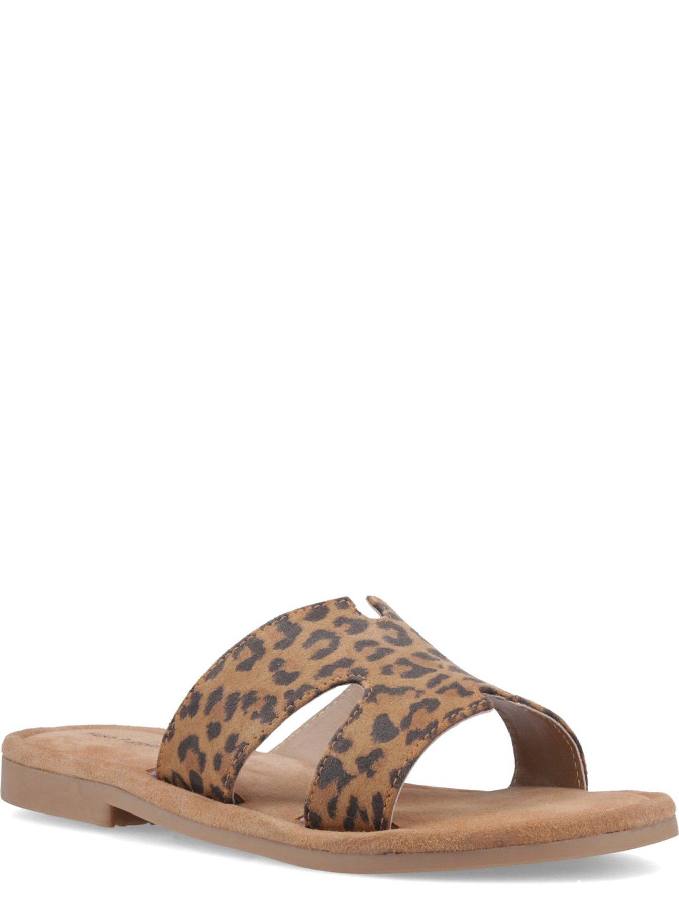 hush-puppies-azalea-mule-leopardoutfit