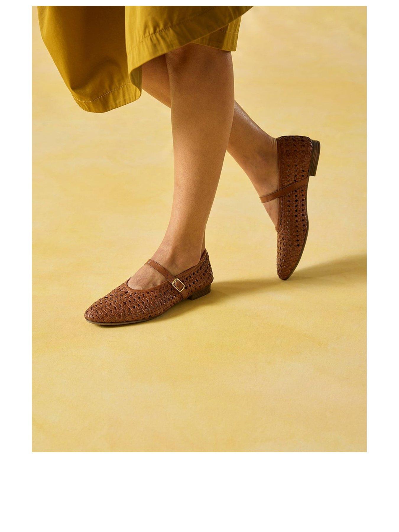 hush-puppies-delaney-woven-mary-jane-tanstillFront
