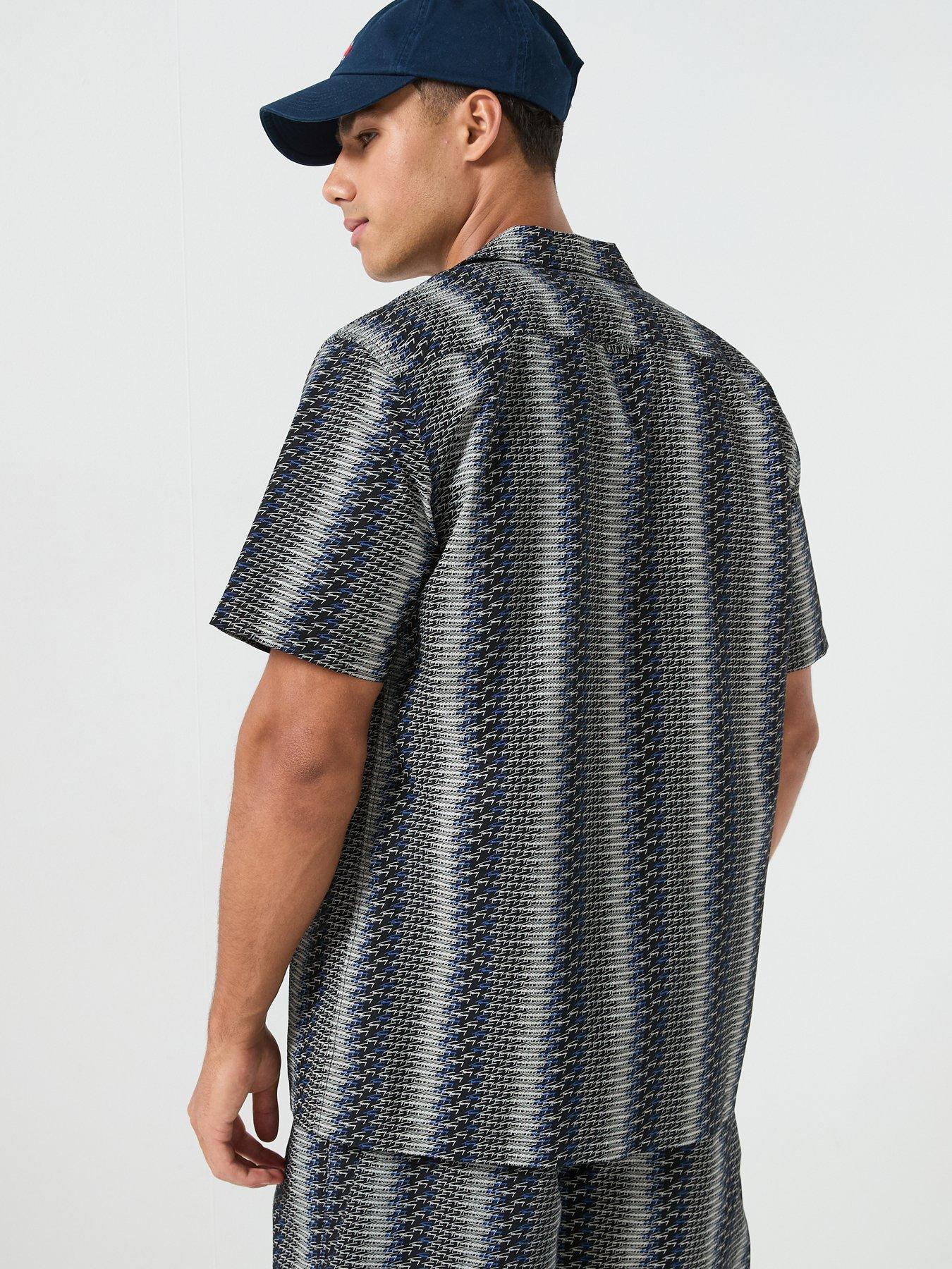 tommy-jeans-regular-all-over-print-short-sleeve-shirt-blackstillFront