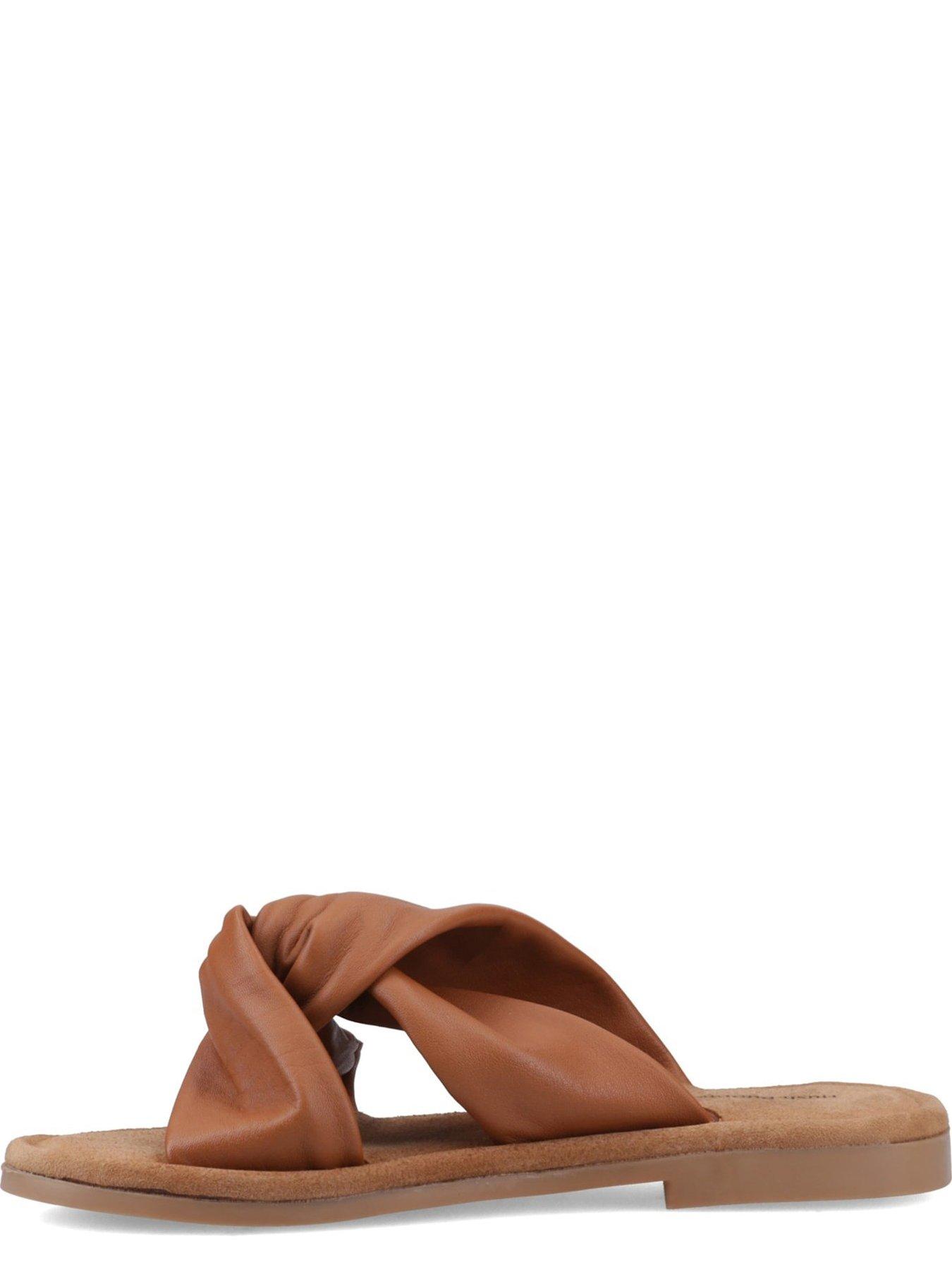 hush-puppies-amy-wide-fit-sandal-tanoutfit