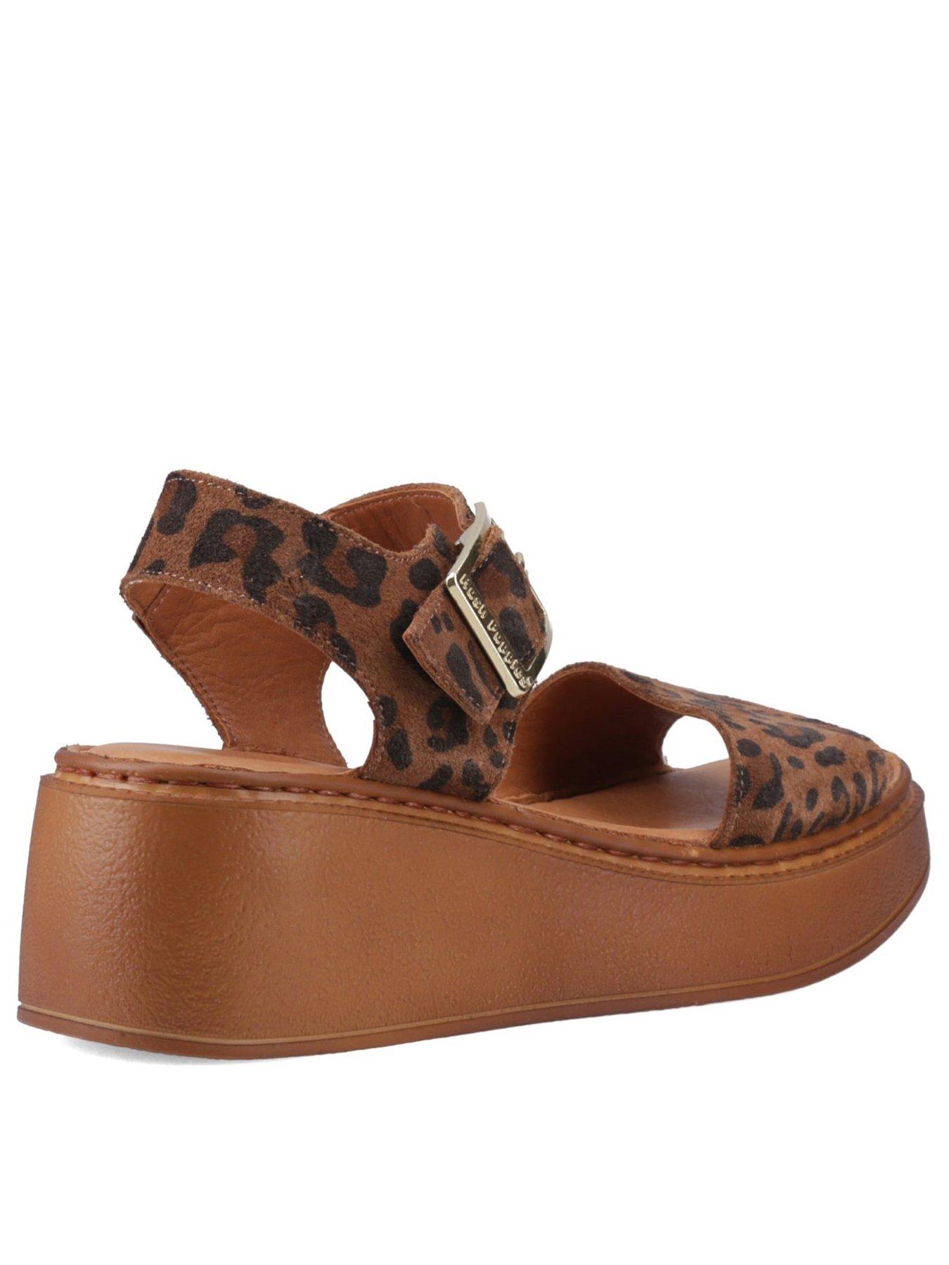 hush-puppies-beatrix-wedge-sandal-leopardtanback