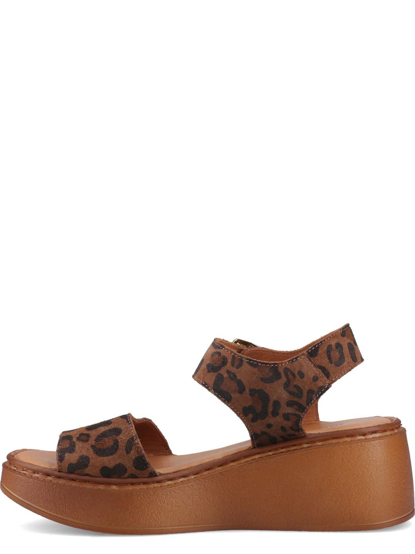 hush-puppies-beatrix-wedge-sandal-leopardtanoutfit