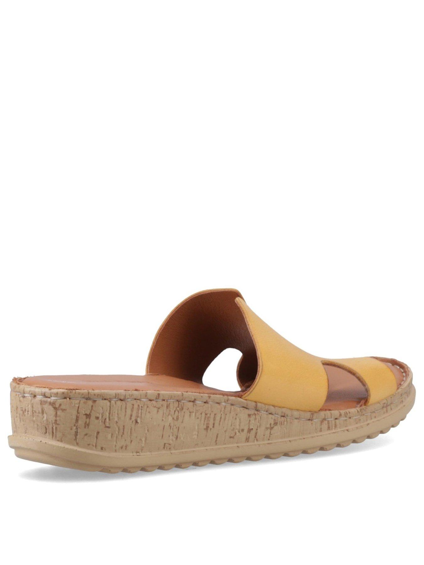 hush-puppies-eloise-mule-sandal-mustardback