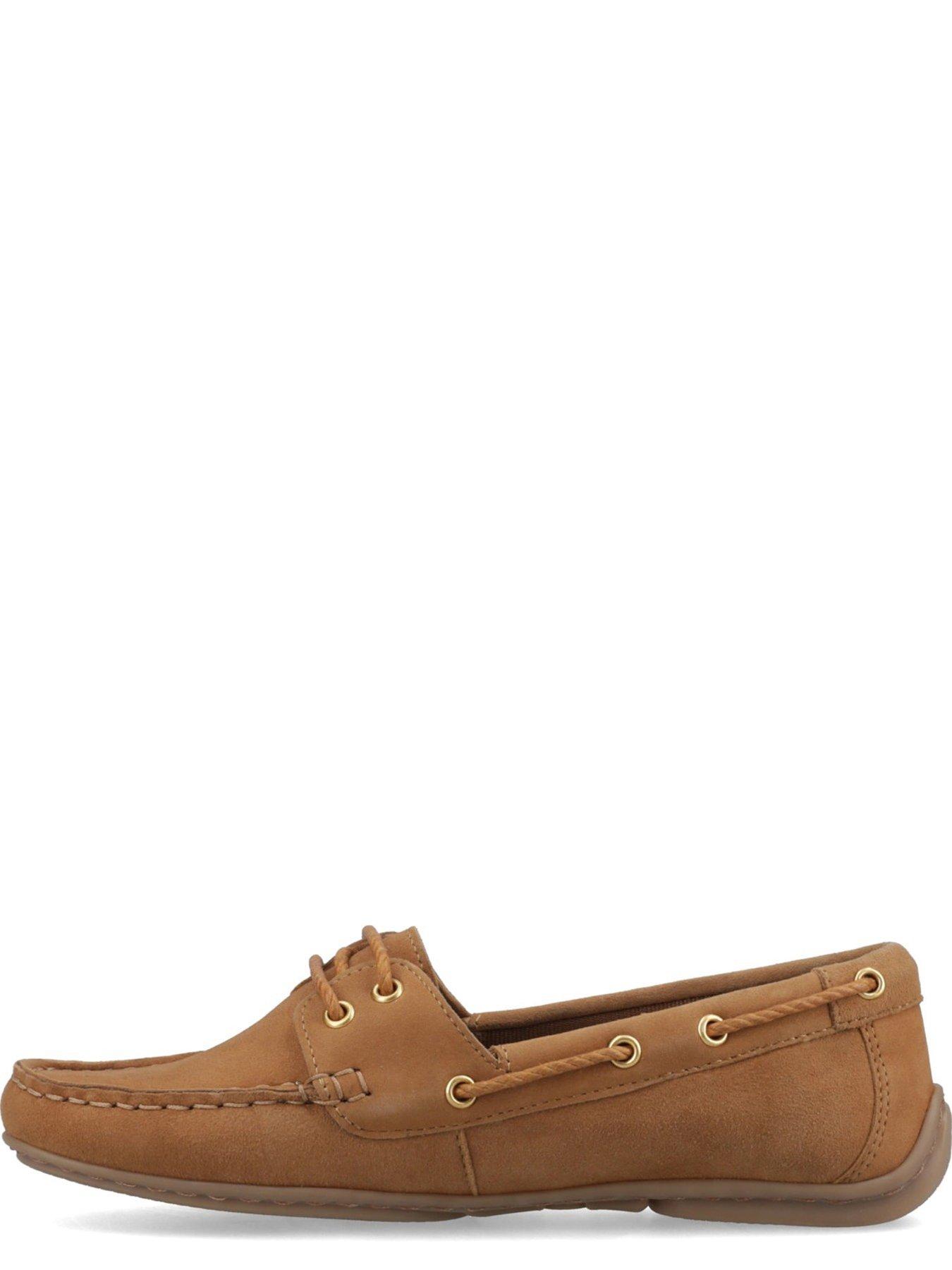 hush-puppies-tula-boat-shoe-tanoutfit