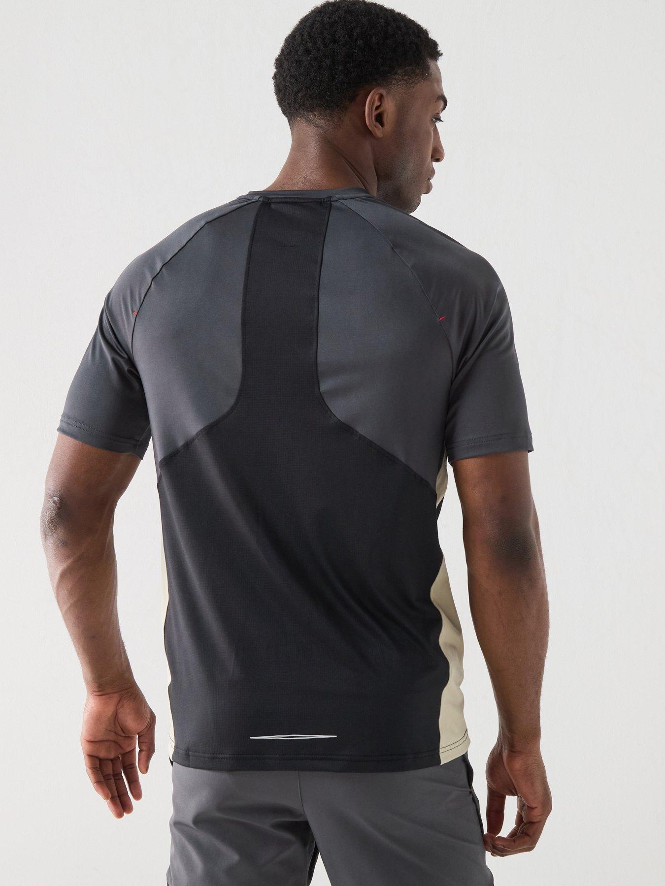 monterrain-mens-vault-tee-blackstillFront