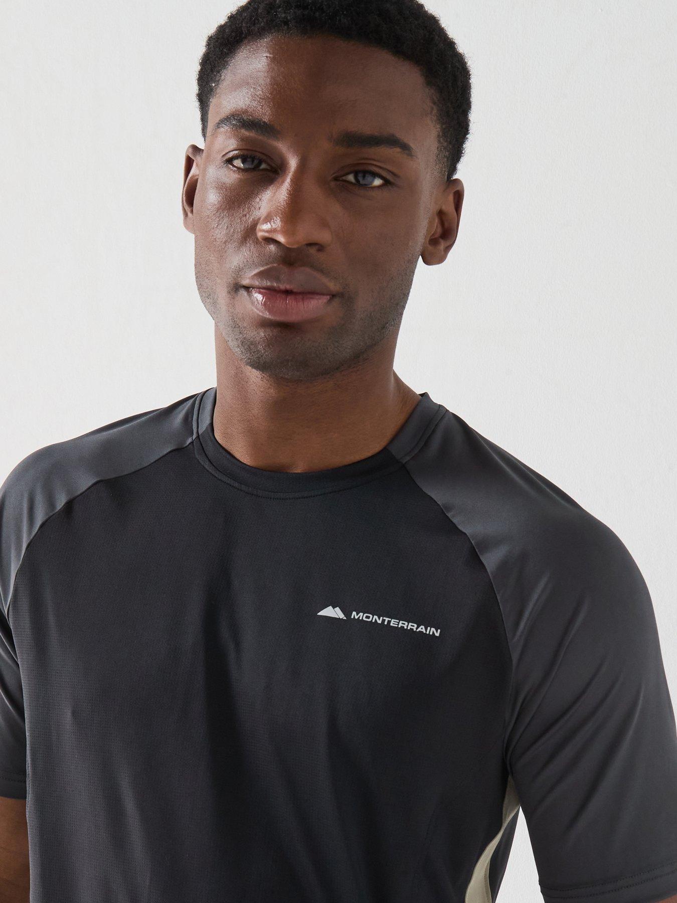 monterrain-mens-vault-tee-blackoutfit