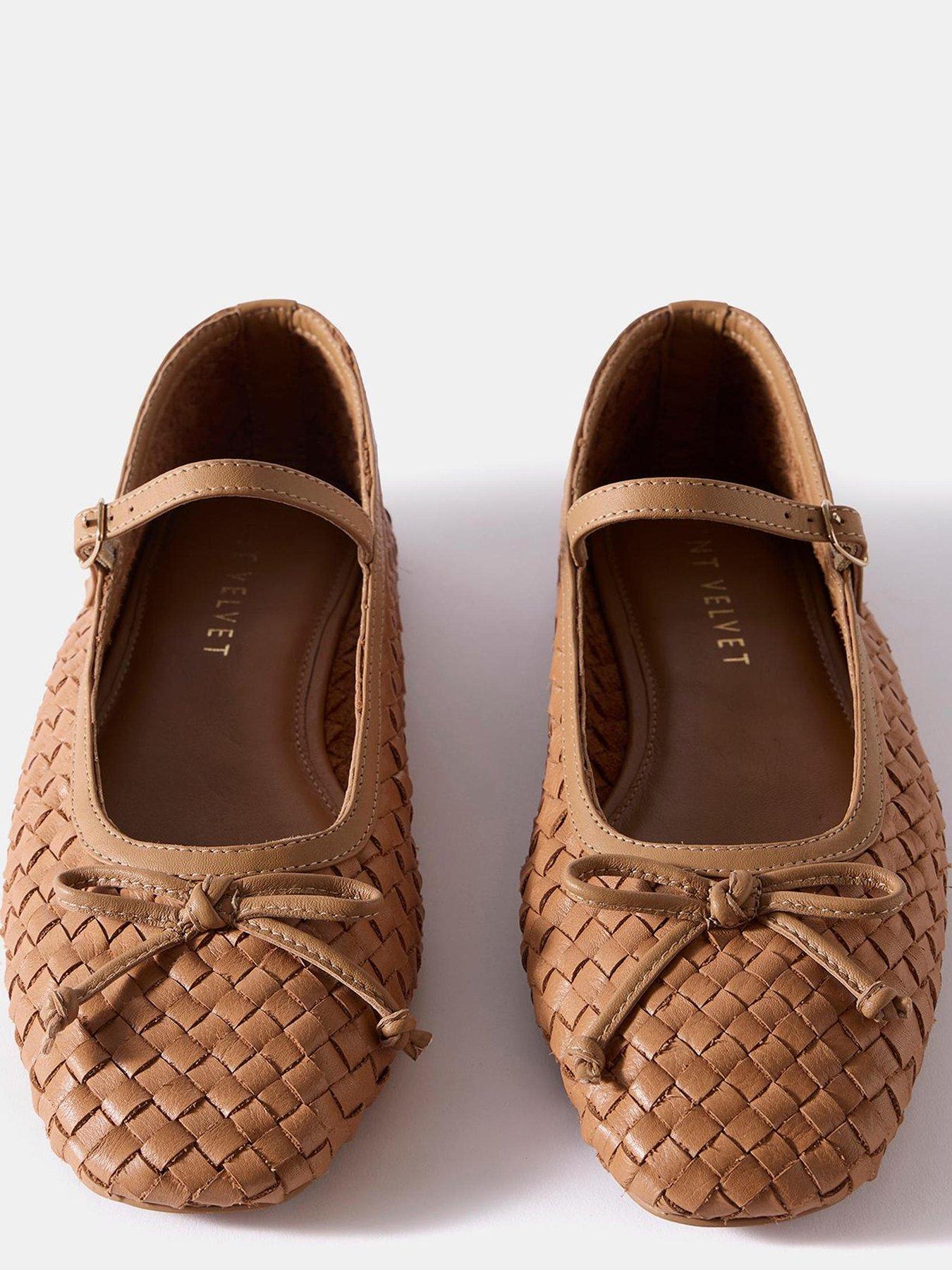 mint-velvet-charley-leather-woven-pumpdetail