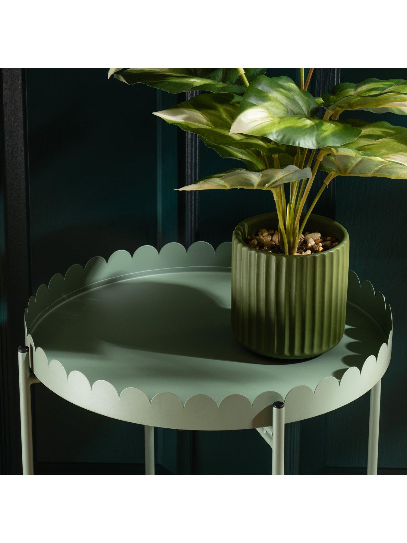 Image 3 of 4 of Scottish Everlastings Round Scallop Table - Green