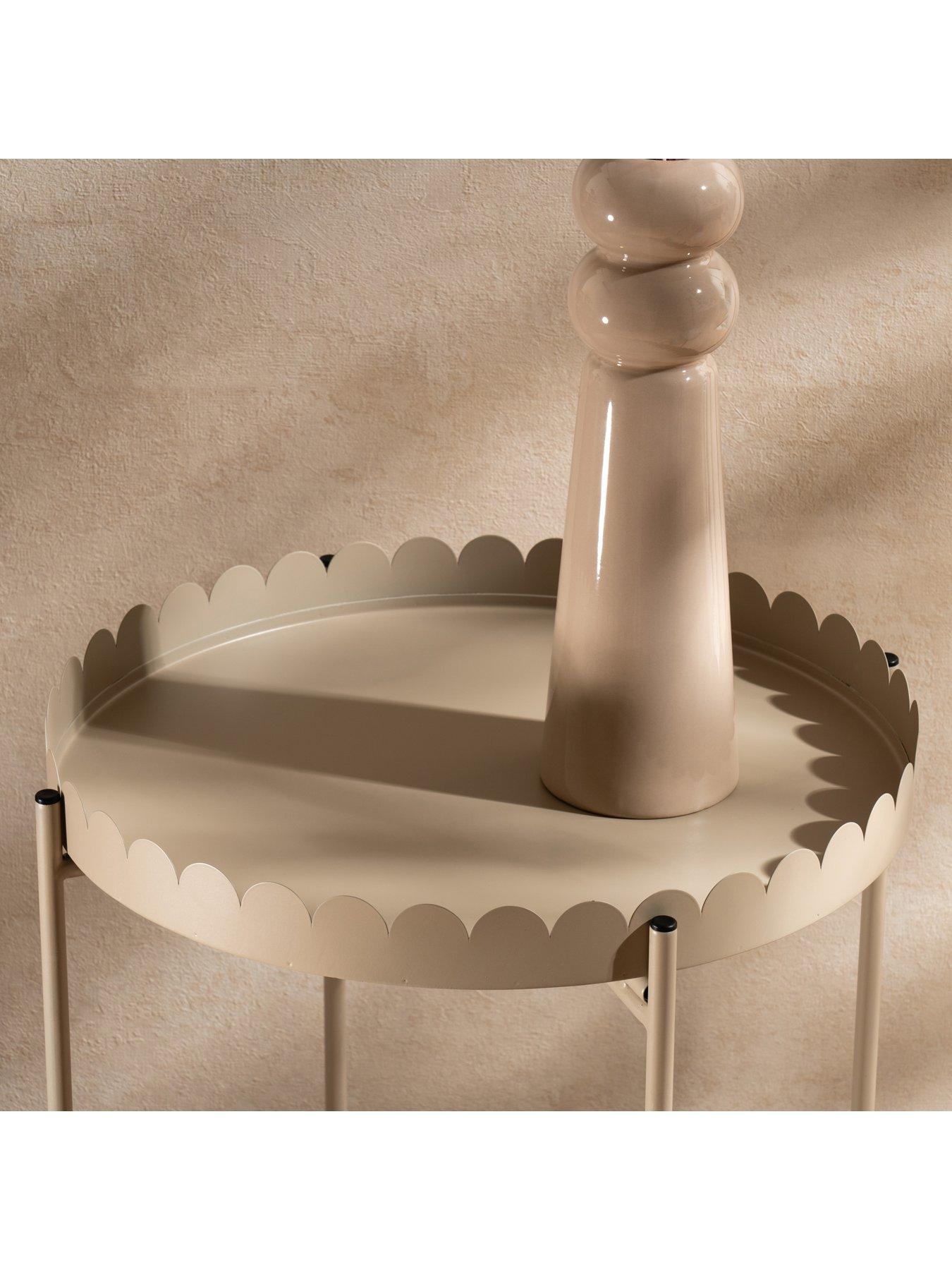 scottish-everlastings-round-scallop-table-beigeback