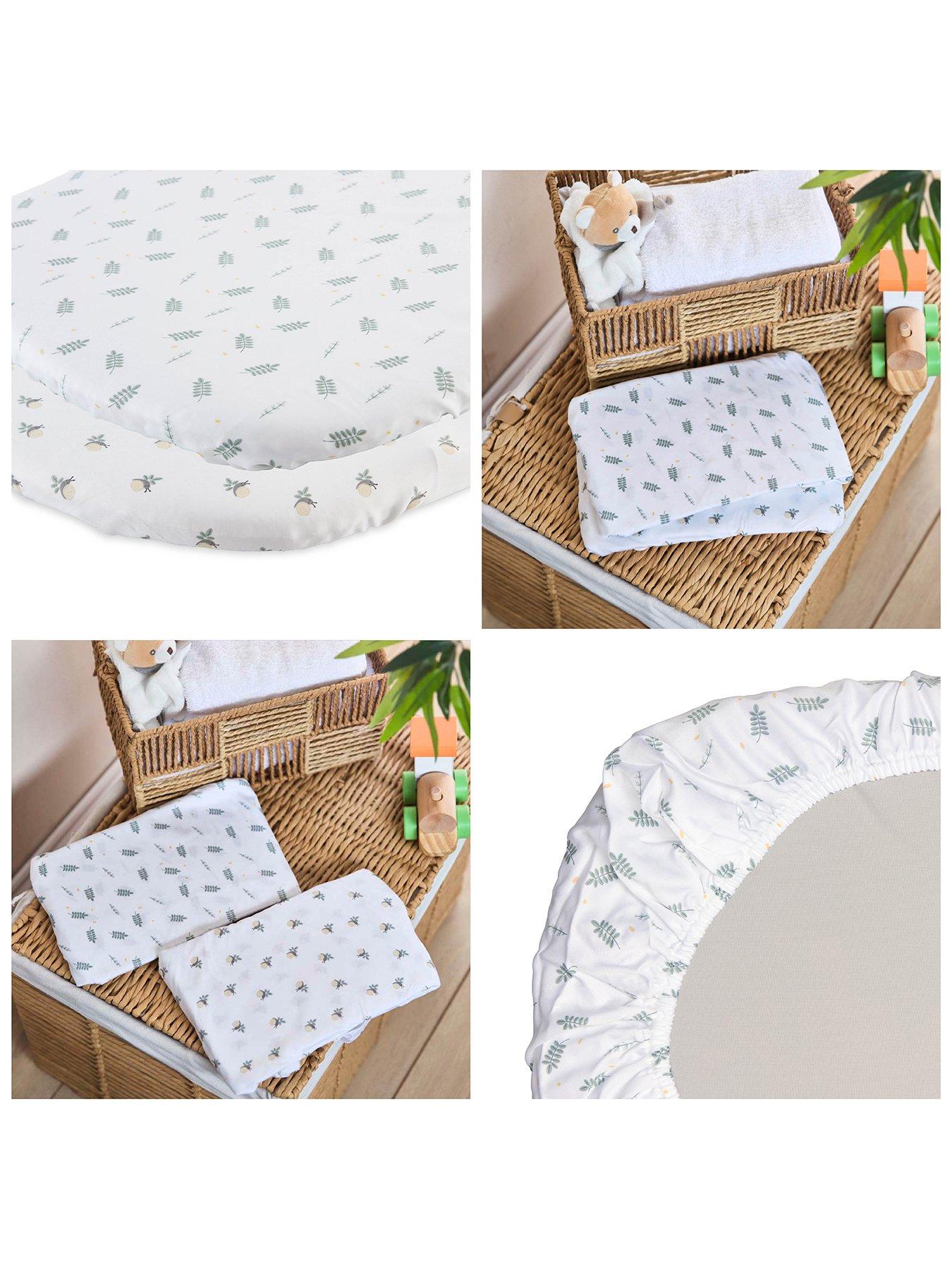 Image 6 of 6 of Chicco Baby Hug Bamboo Crib Set 2 Pieces - Greenery