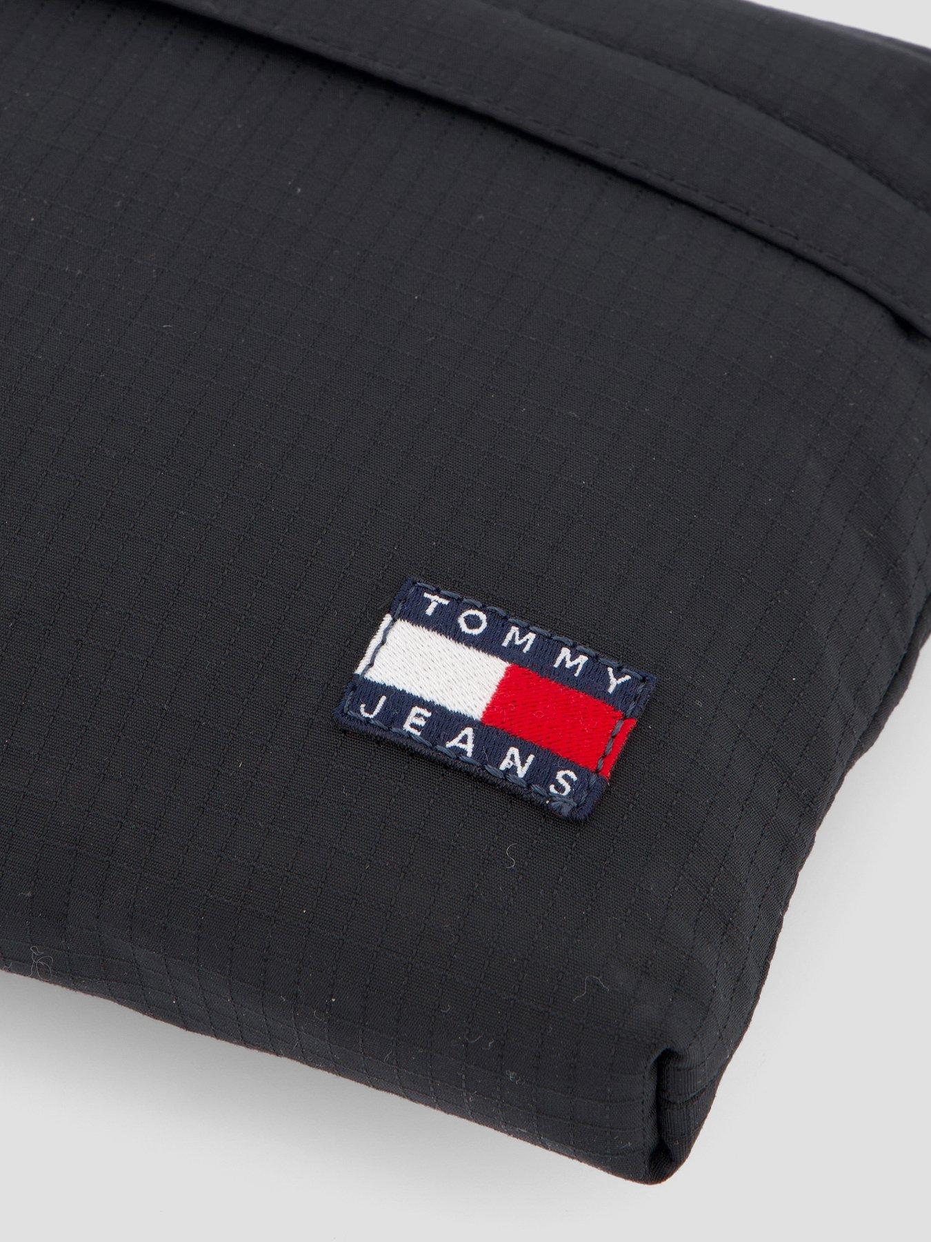 Image 3 of 4 of Tommy Jeans Ess Daily Ripstop Pouch Bag - Black