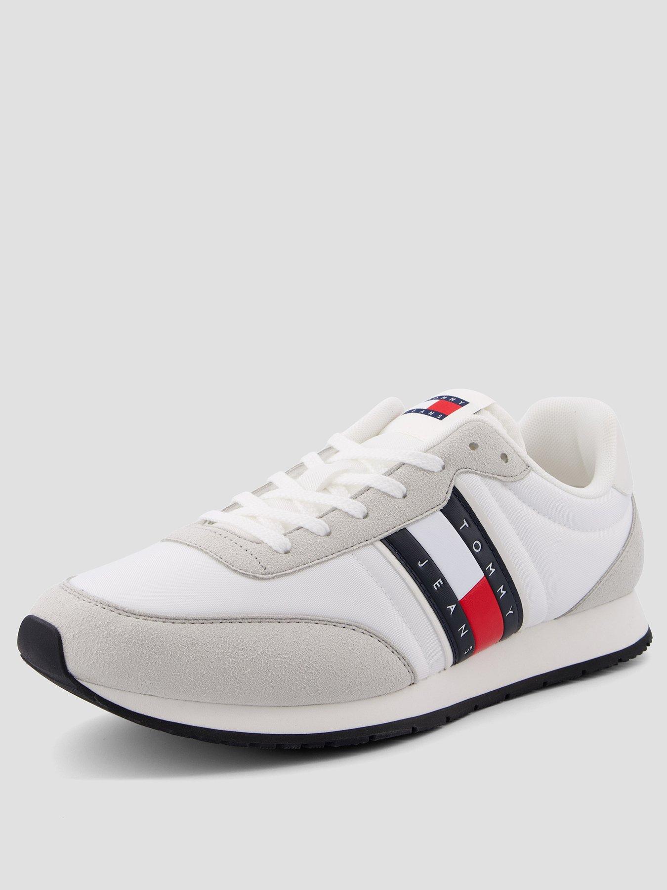 Image 2 of 7 of Tommy Jeans Classic Runner Trainers - White