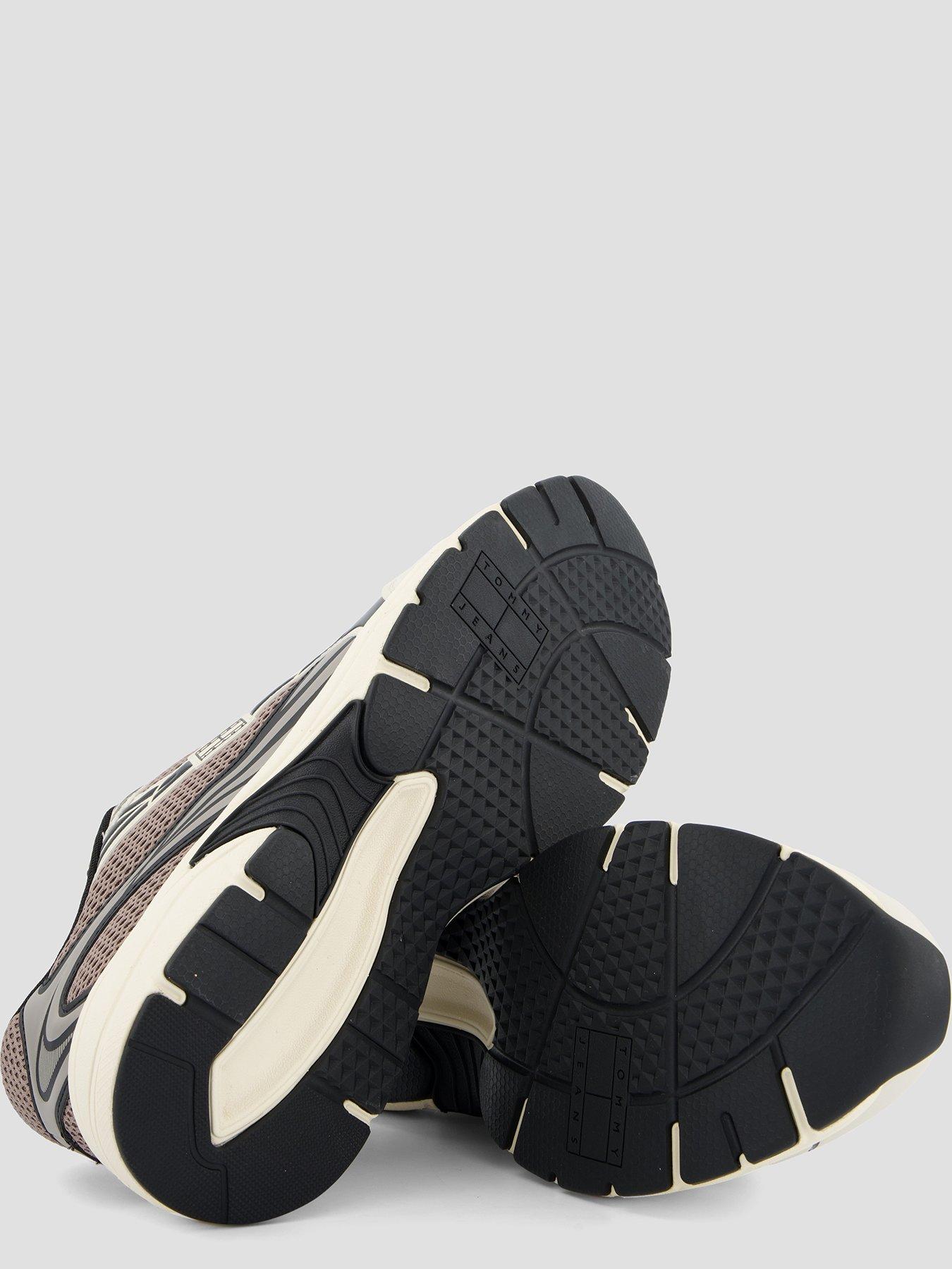 tommy-jeans-archive-25-trainers-browndetail