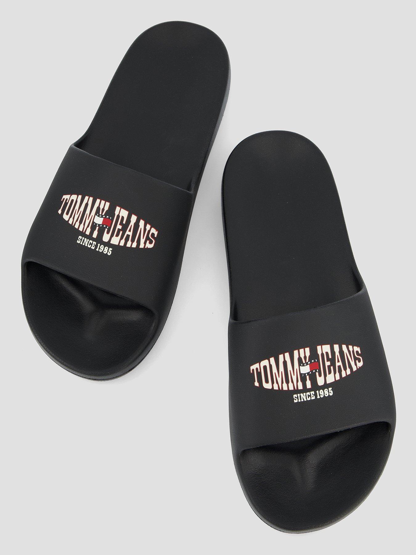 tommy-jeans-injected-sandals-blackoutfit