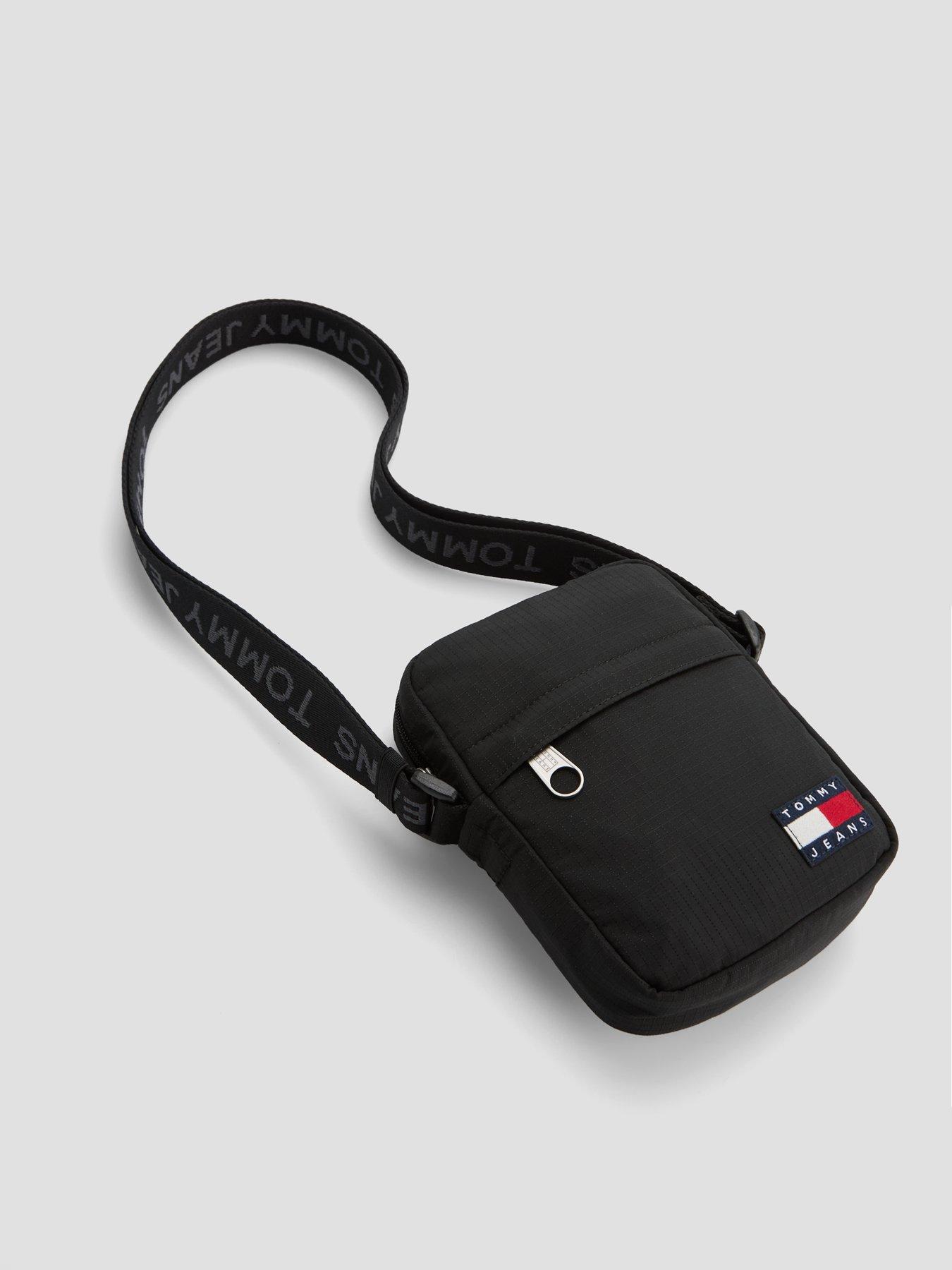 tommy-jeans-essential-daily-ripstop-reporter-bag-blackback
