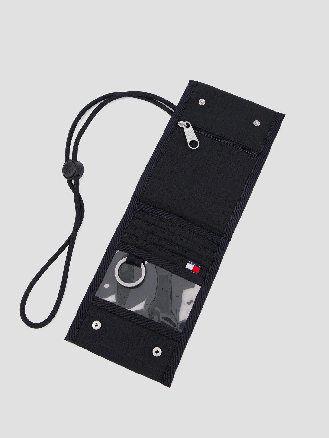 tommy-jeans-essential-daily-ripstop-trifold-wallet-with-lanyard-blackback