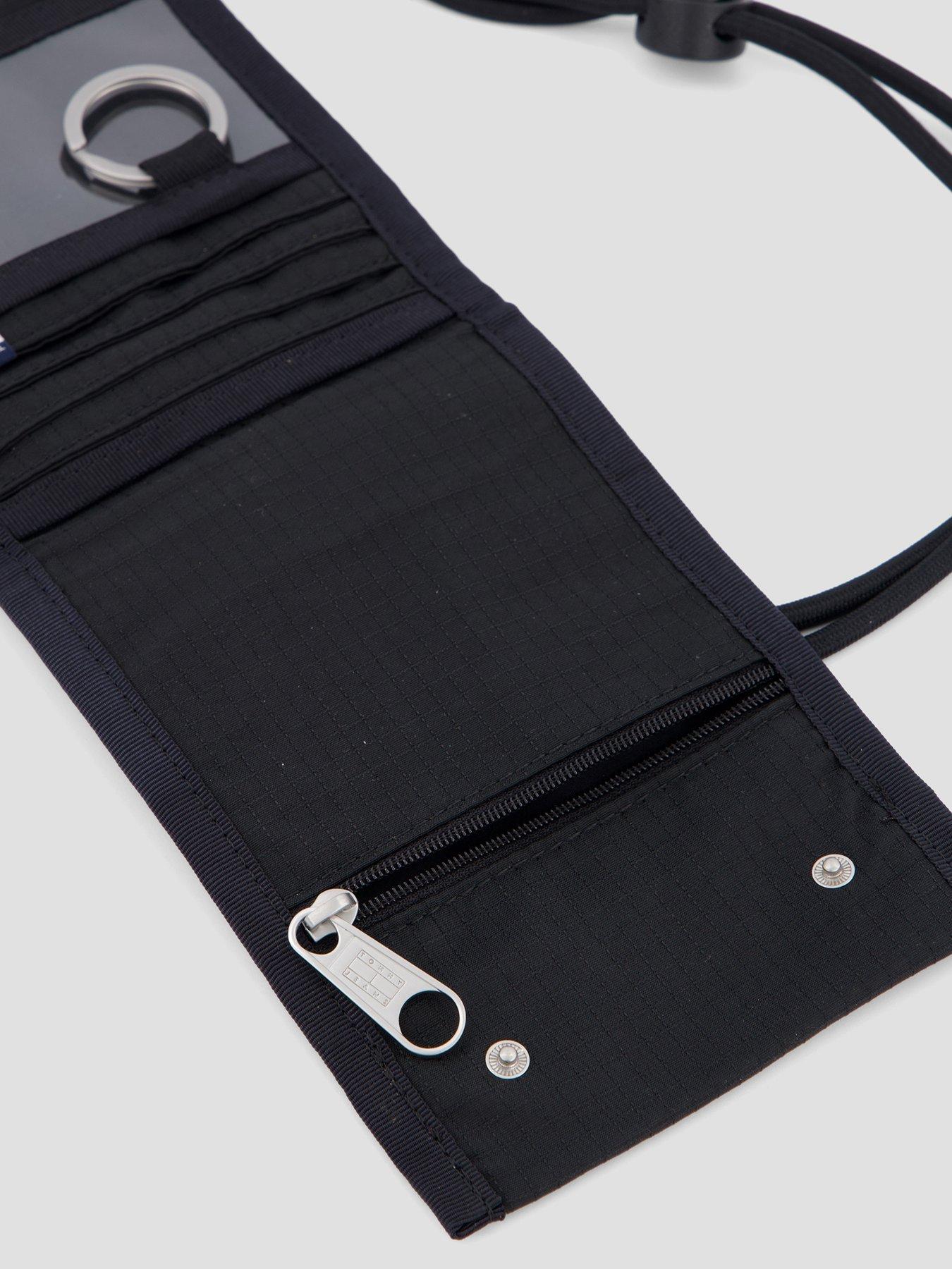 tommy-jeans-essential-daily-ripstop-trifold-wallet-with-lanyard-blackdetail
