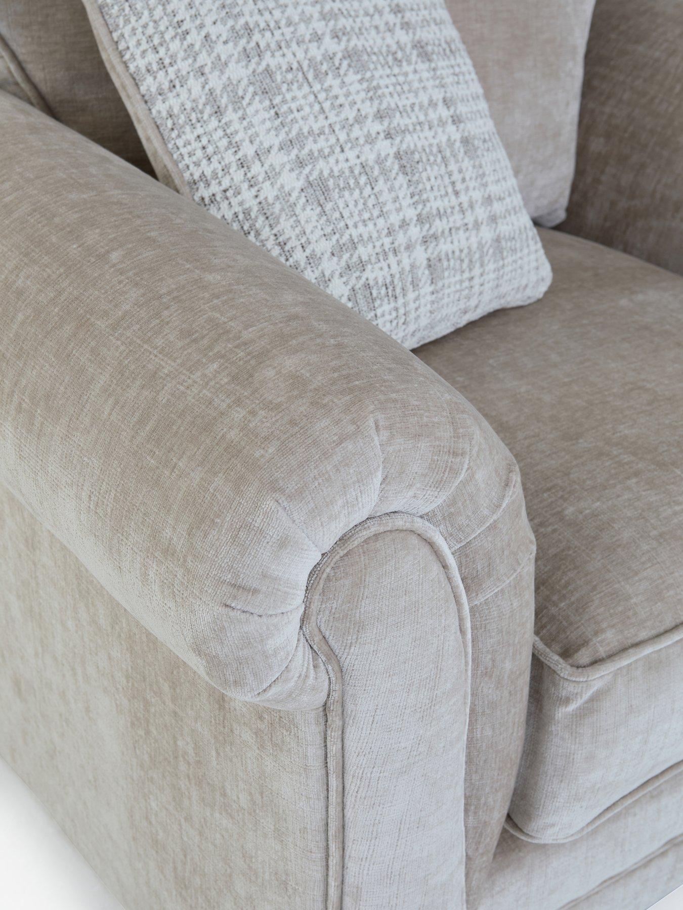 the-very-collection-highgate-fabric-chairoutfit