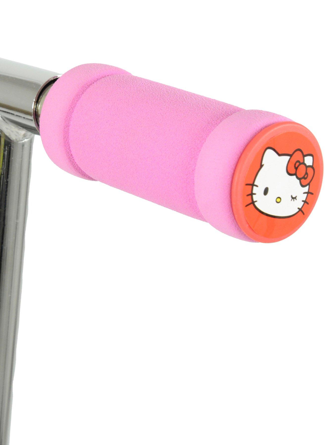 hello-kitty-folding-inline-scooter-with-light-up-wheelsoutfit