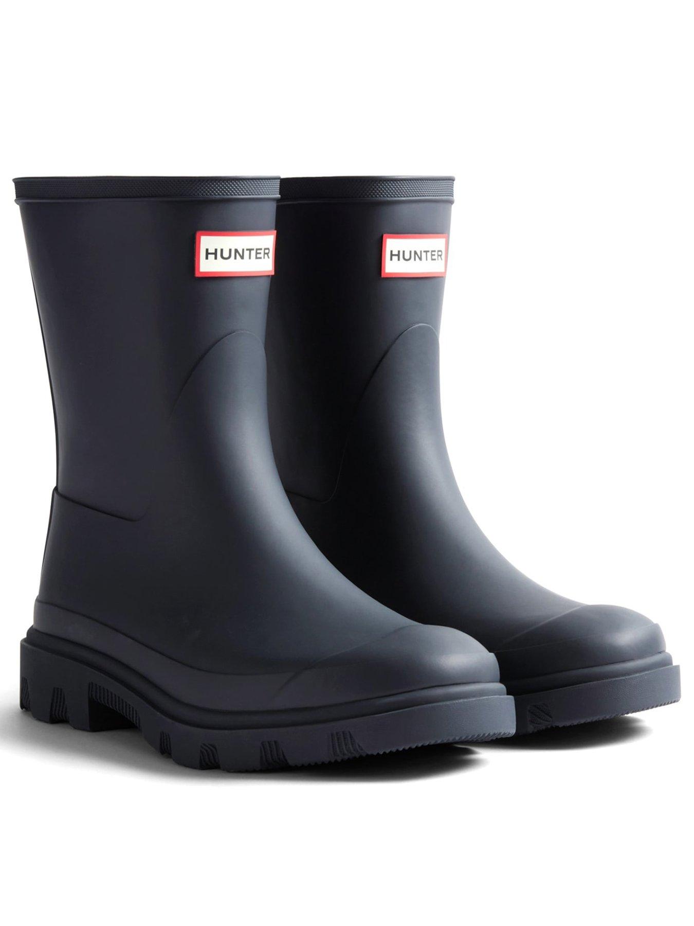 hunter-unisex-downpour-short-boot--hunter-navyfront