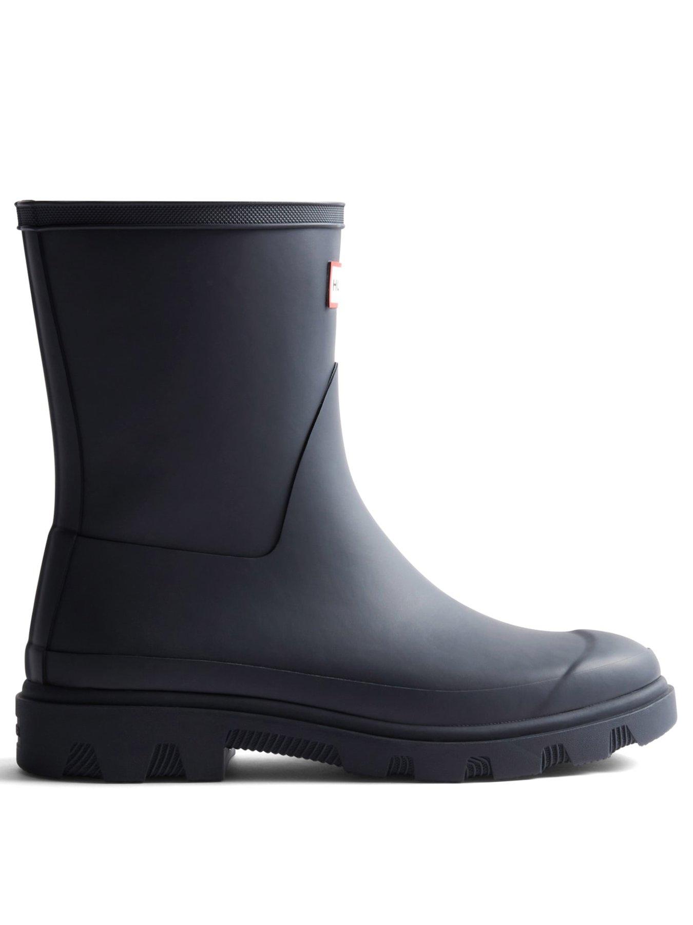 hunter-unisex-downpour-short-boot--hunter-navystillFront